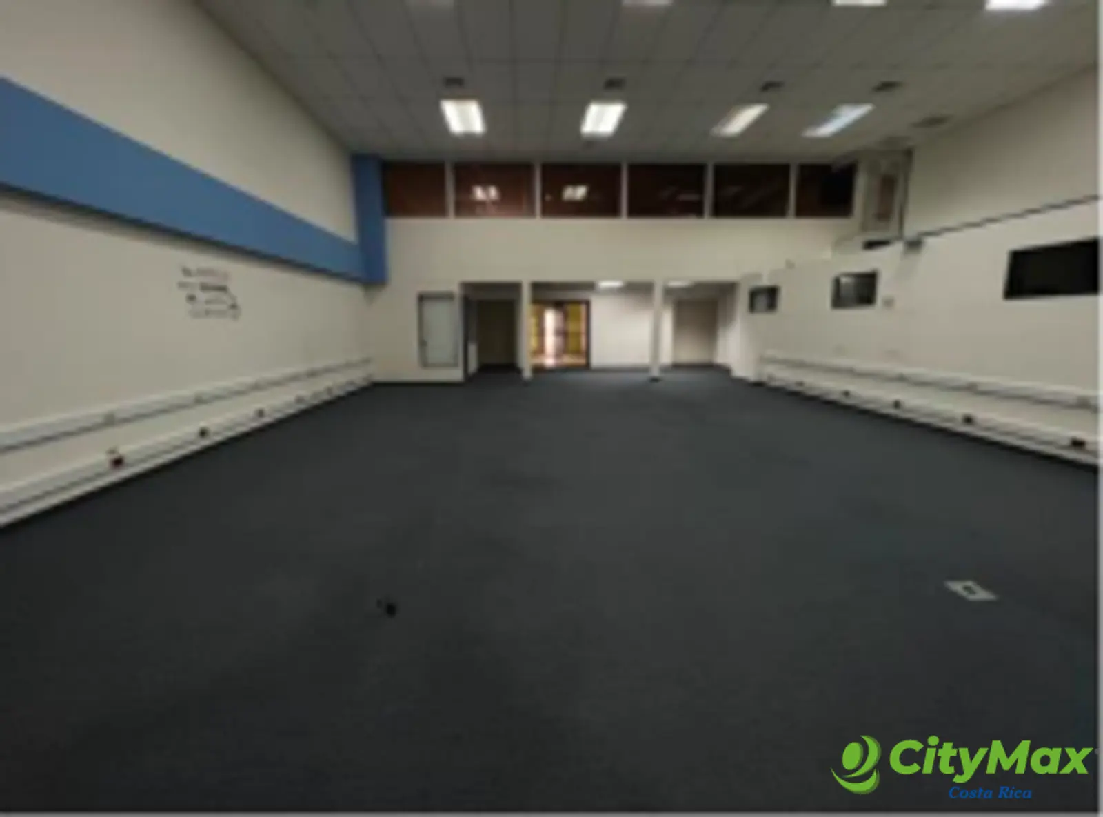 En Alquiler Oficinas de 752 m² en Barreal Heredia - foto 1