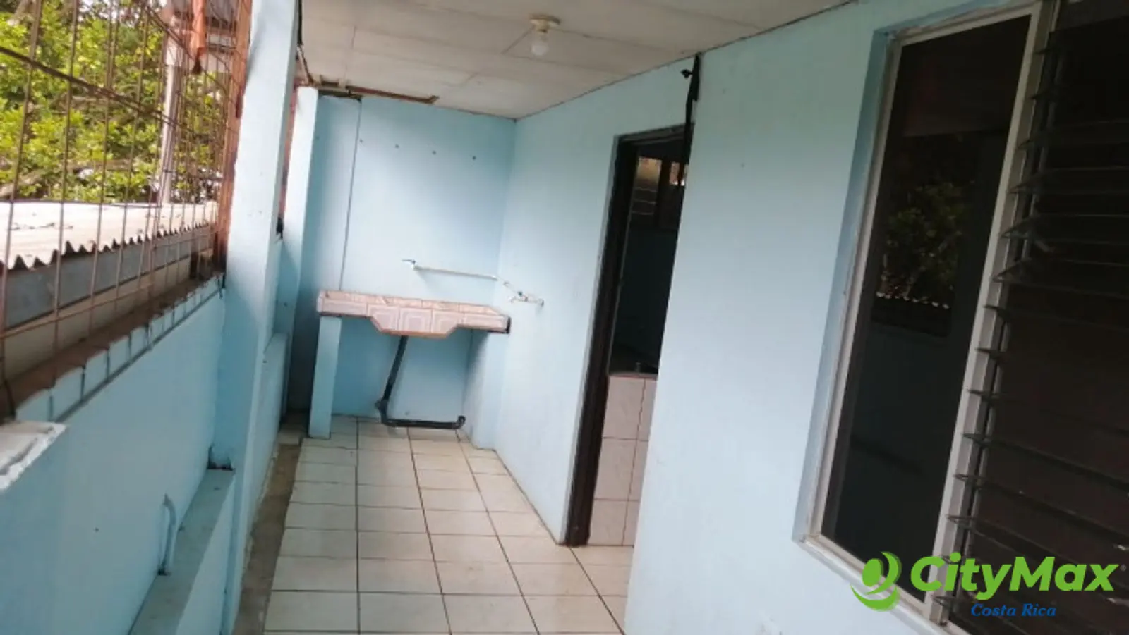 En Venta propiedad con 2 casas, 1 apartamento y 1 local - foto 1