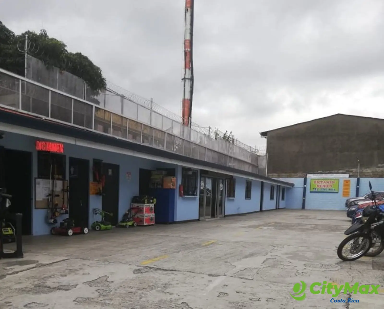Amplio Local Comercial en Venta en la Uruca. - foto 1