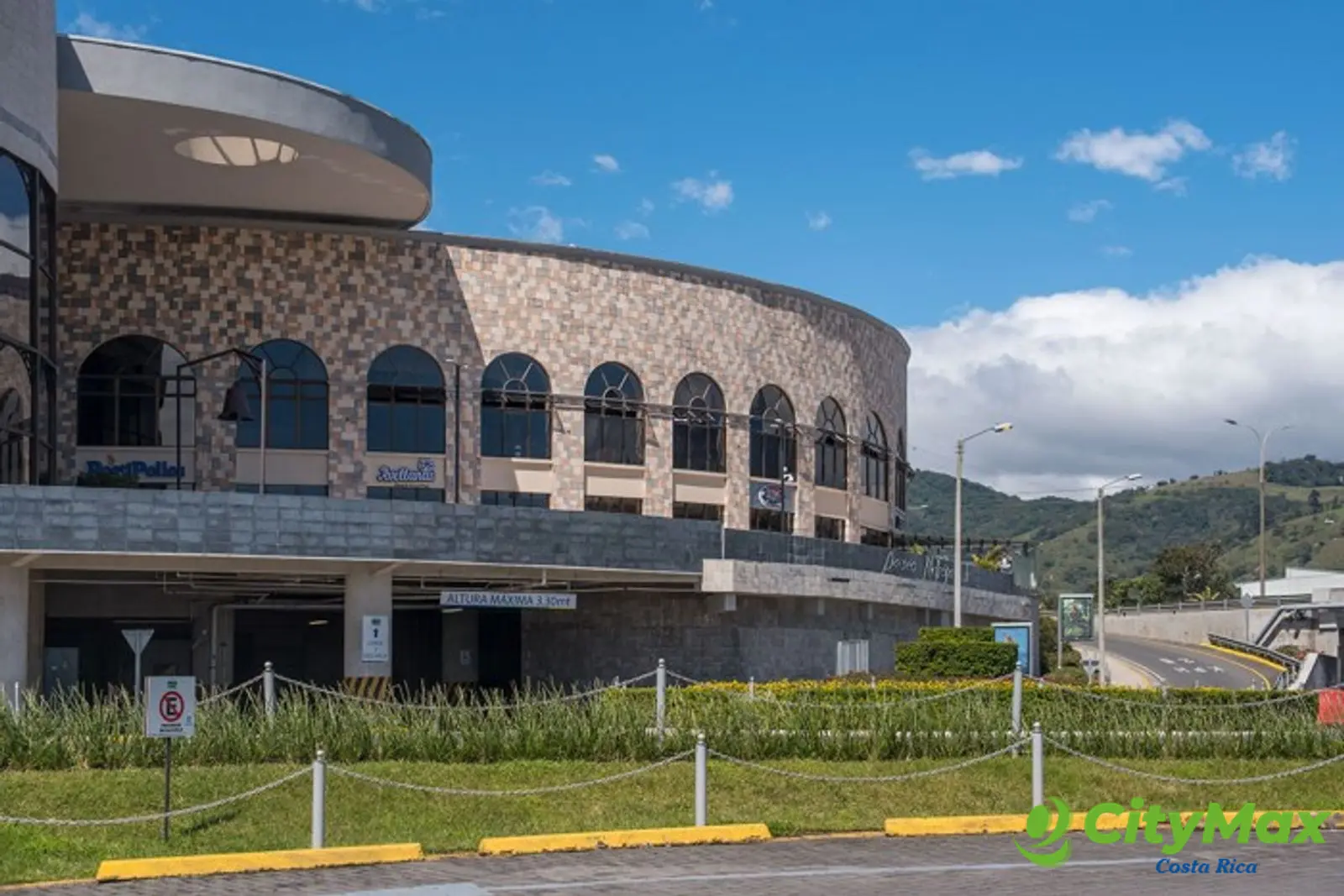 Local Comercial en Alquiler en Guadalupe de Cartago - foto 1