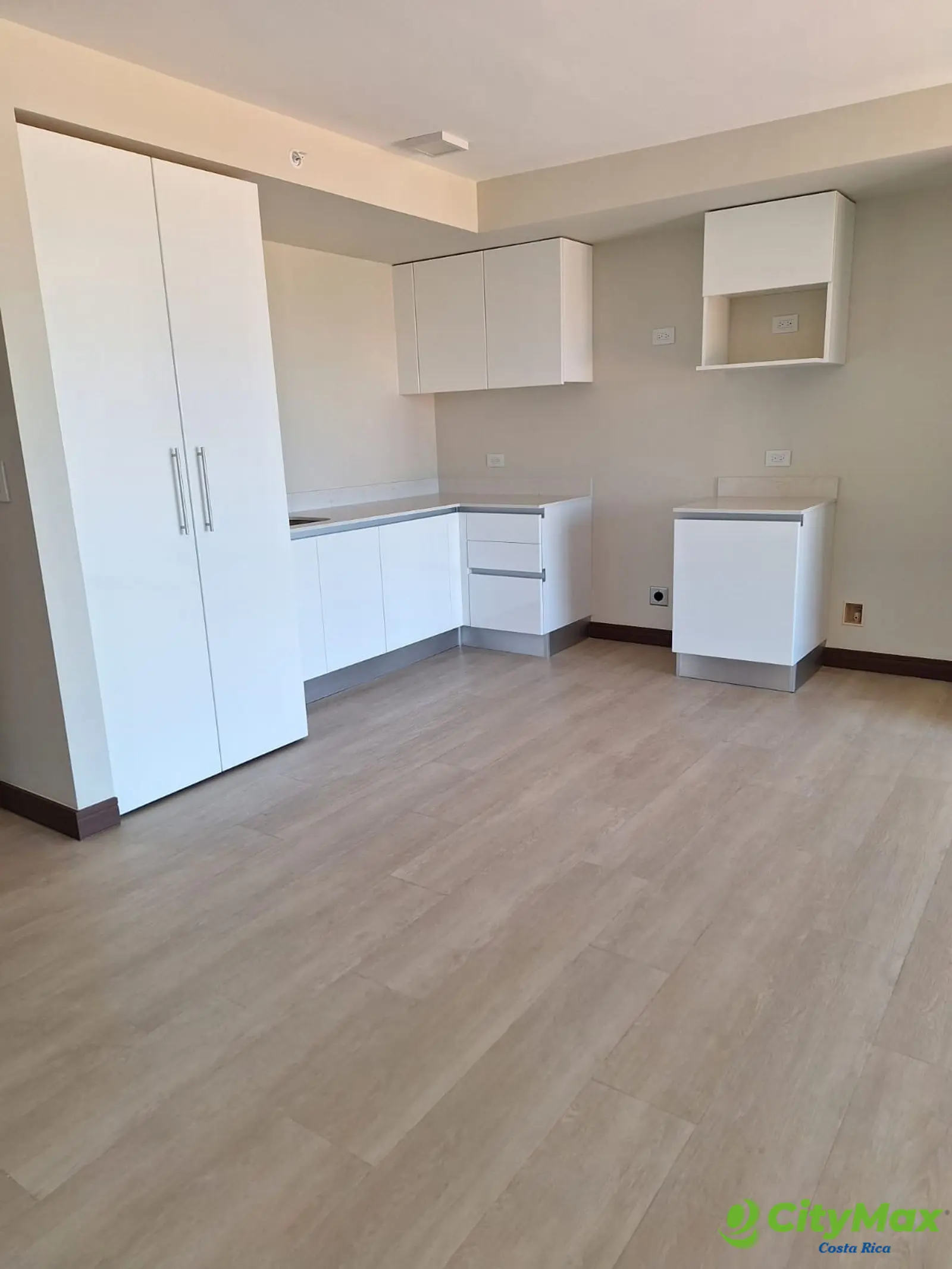 Apartamento en Renta en Condominio en la Uruca San José - foto 1