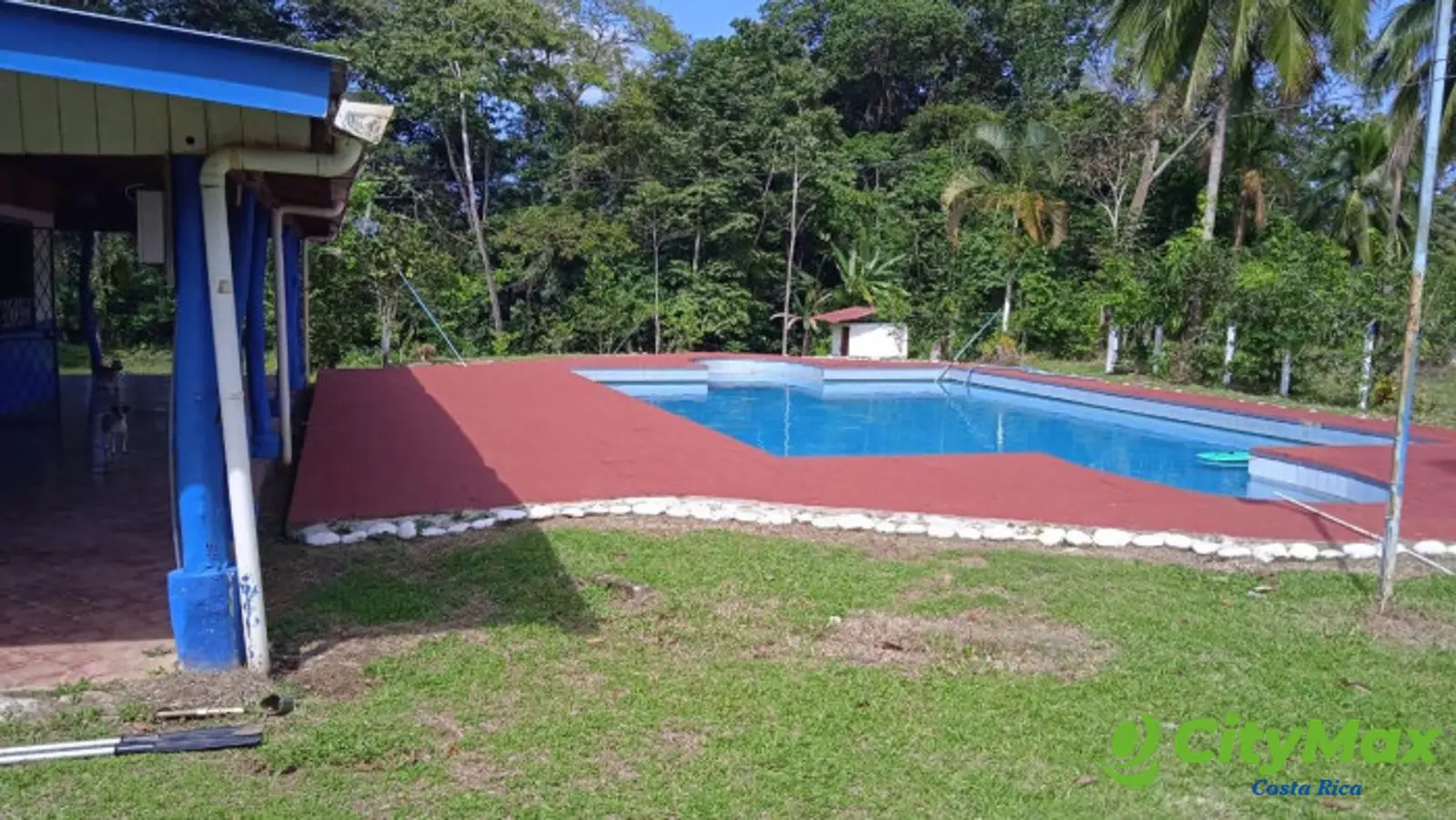 EN VENTA FINCA CON 2 CASAS EN SIQUIRRES LIMÓN - foto 1
