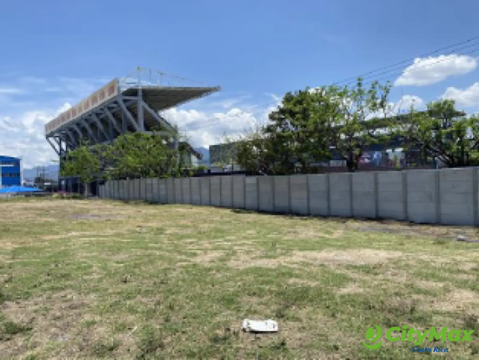 Terreno comercial en venta centro de Tibás San José CR - foto 1