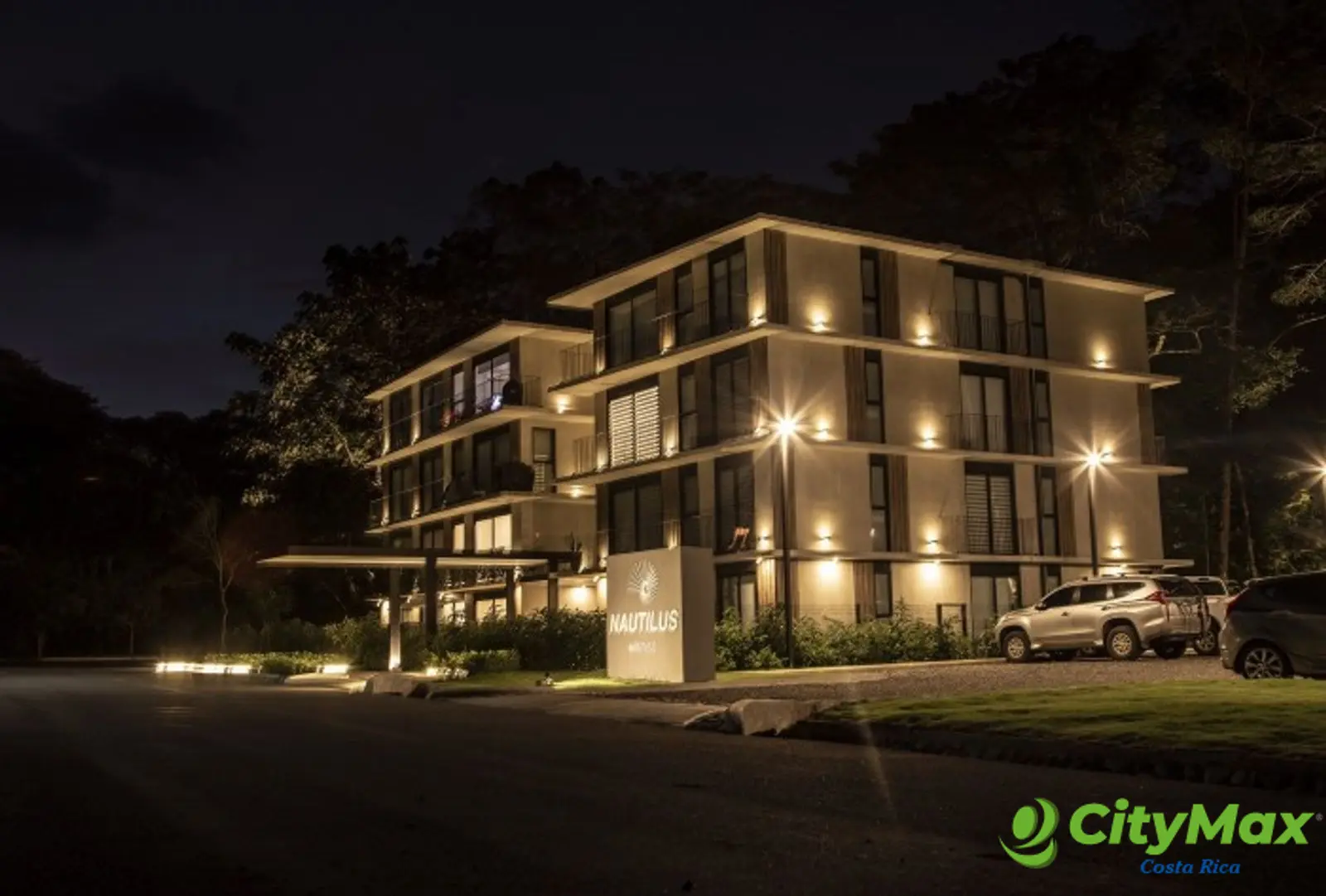 Venta Moderno Apartamento condominio Playa Hermosa - foto 1