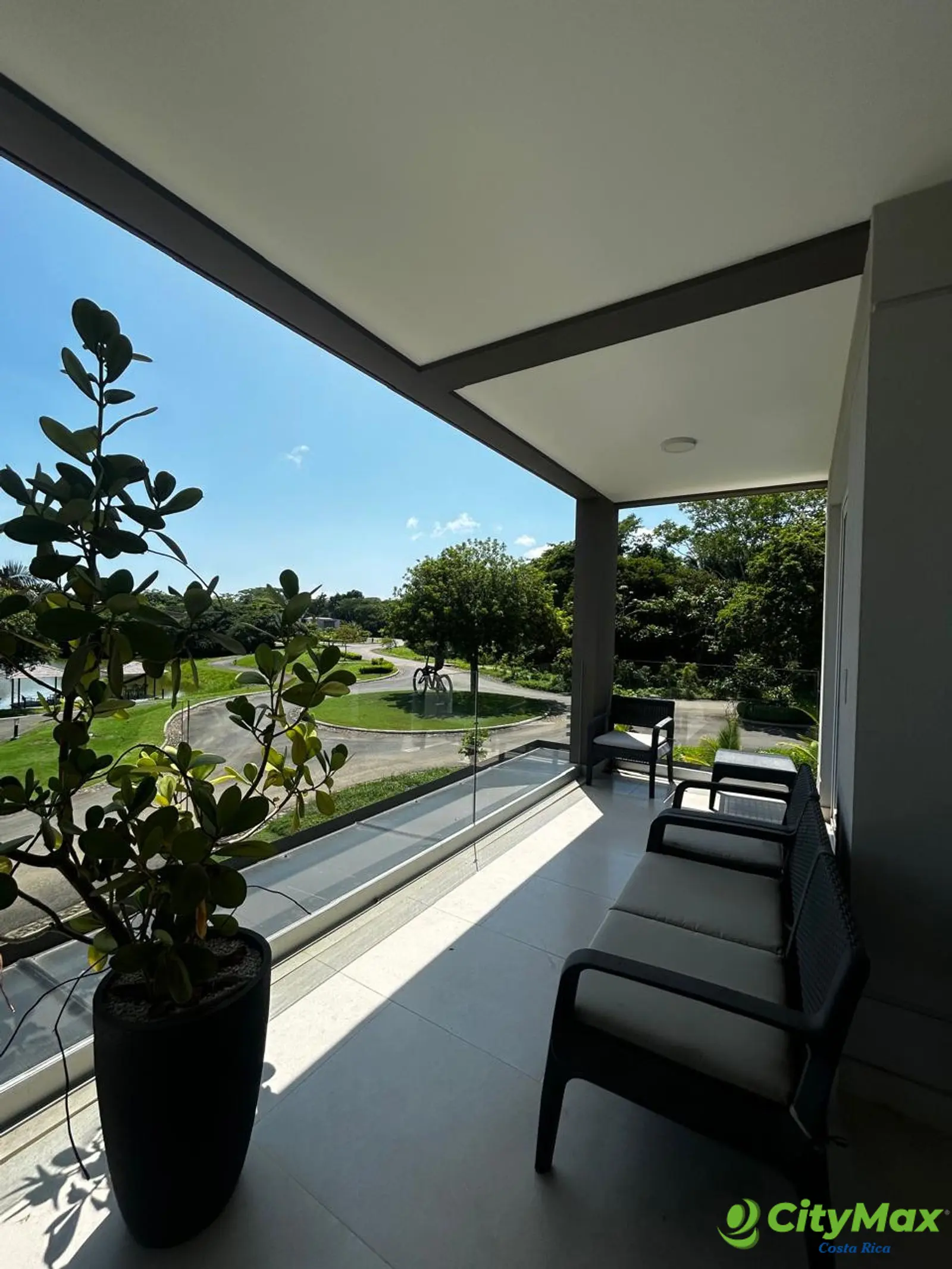 Venta Moderno Apartamento Playa Hermosa Puntarenas - foto 1