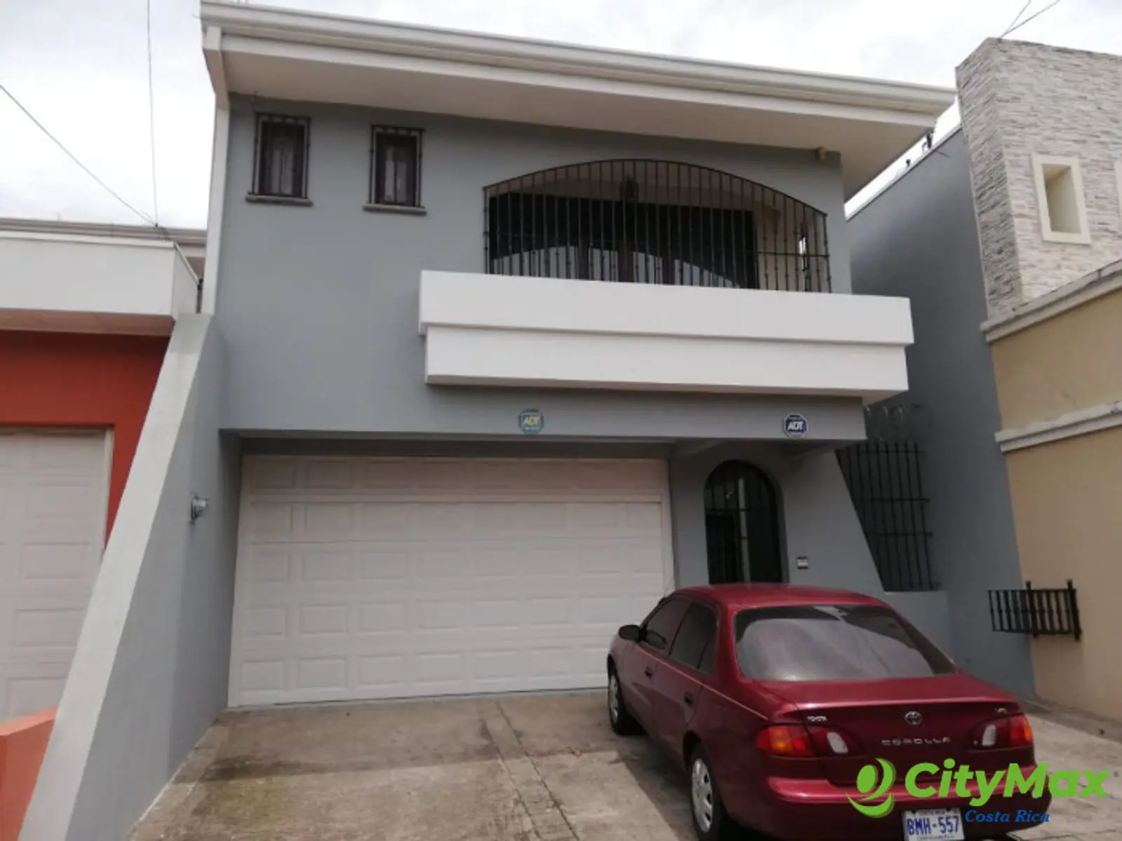 Casa en venta Trejos Montealegre, - foto 1