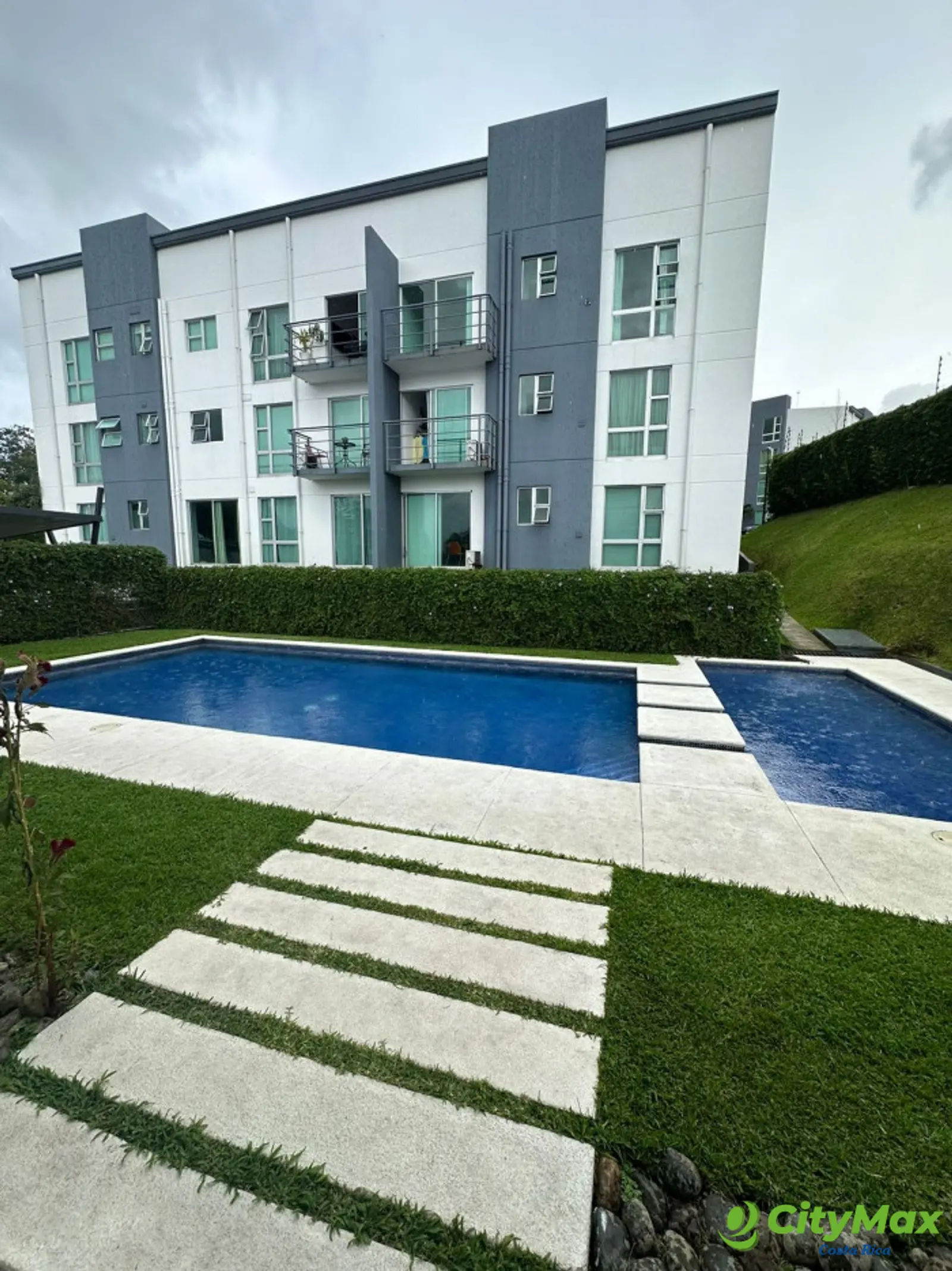 Apartamento en Venta en Real Cariari en Heredia  - foto 1