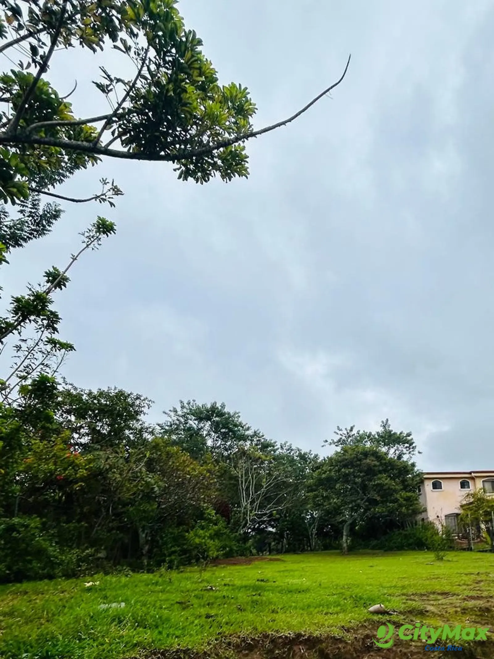 Lote Exclusivo en Venta en Santa Bárbara de Heredia - foto 1