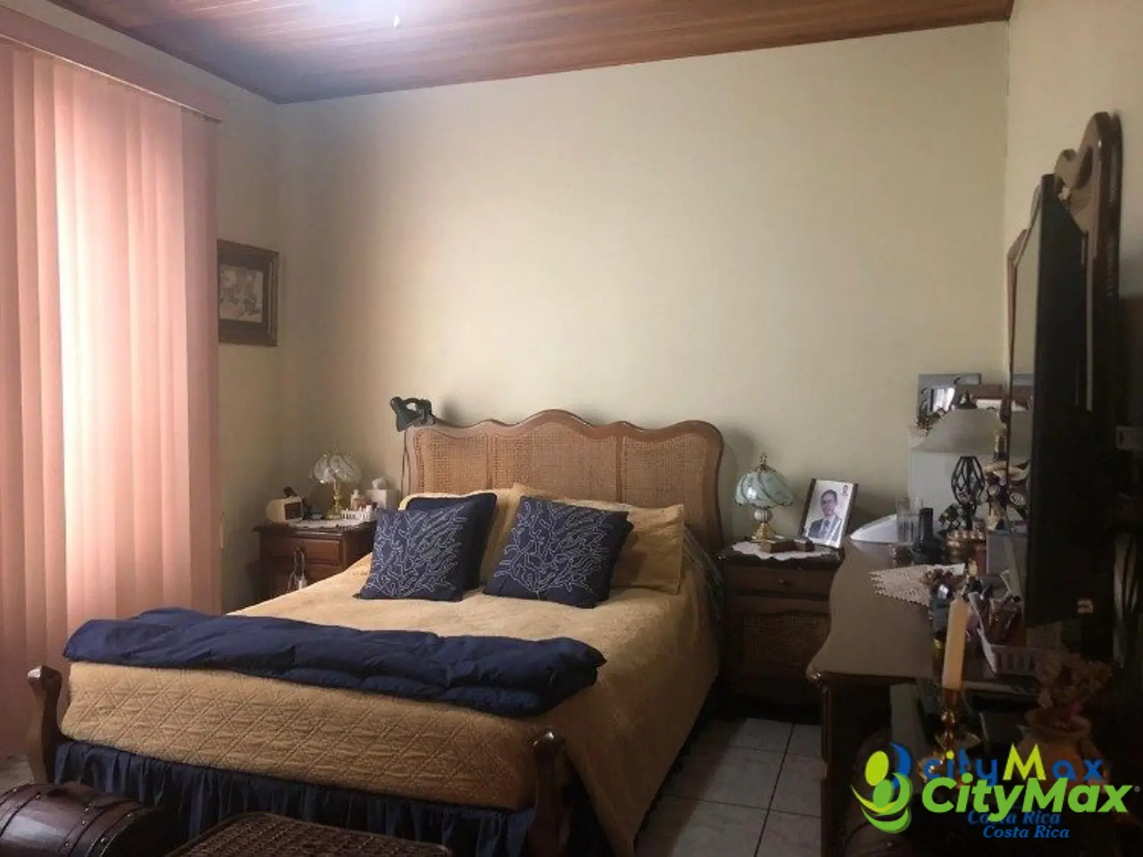 Casa en venta en Alajuela Centro, cercana a Pizza Hut. - foto 8