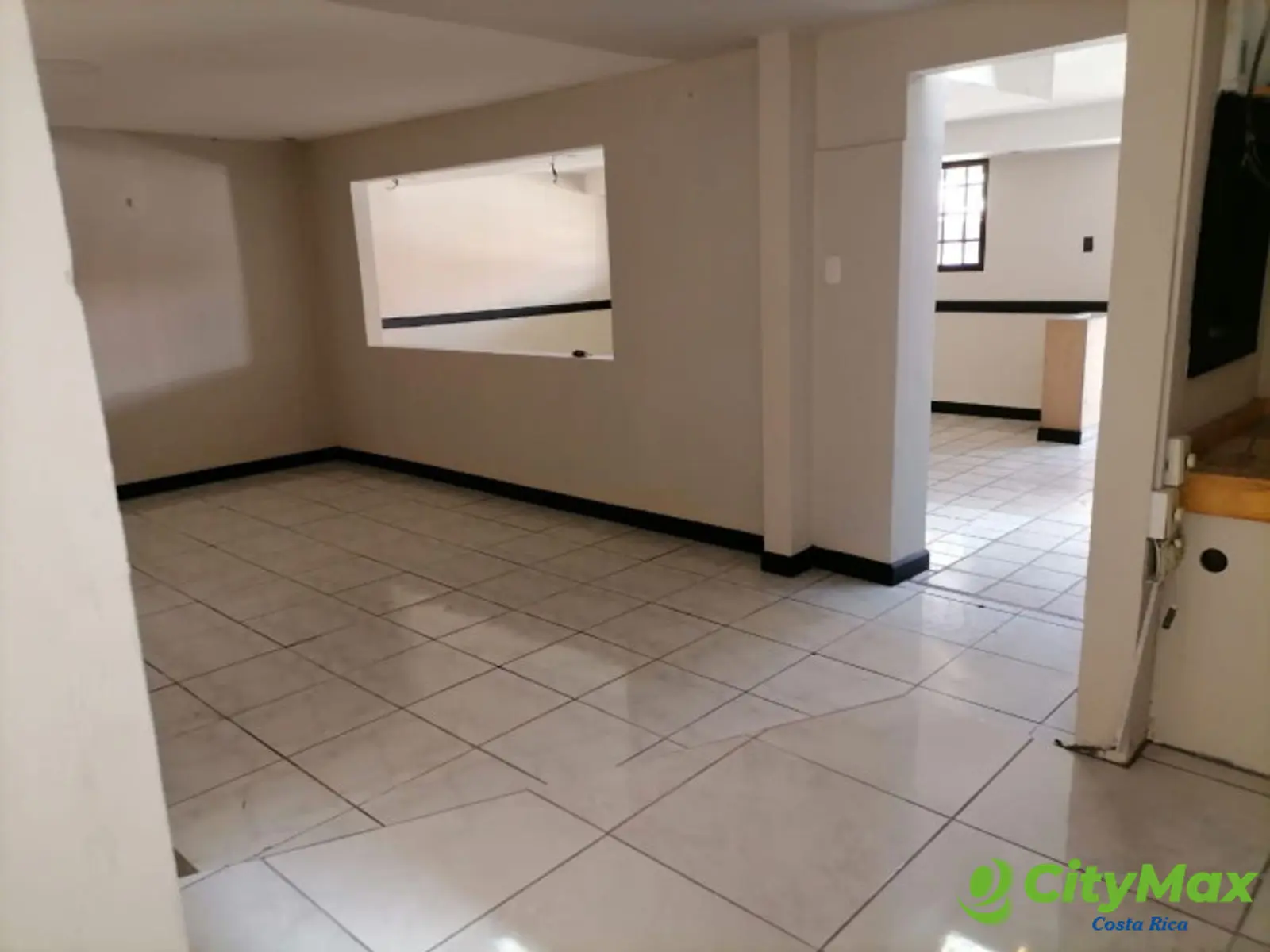 En venta local comercial y Apartamento en Heredia CR - foto 14