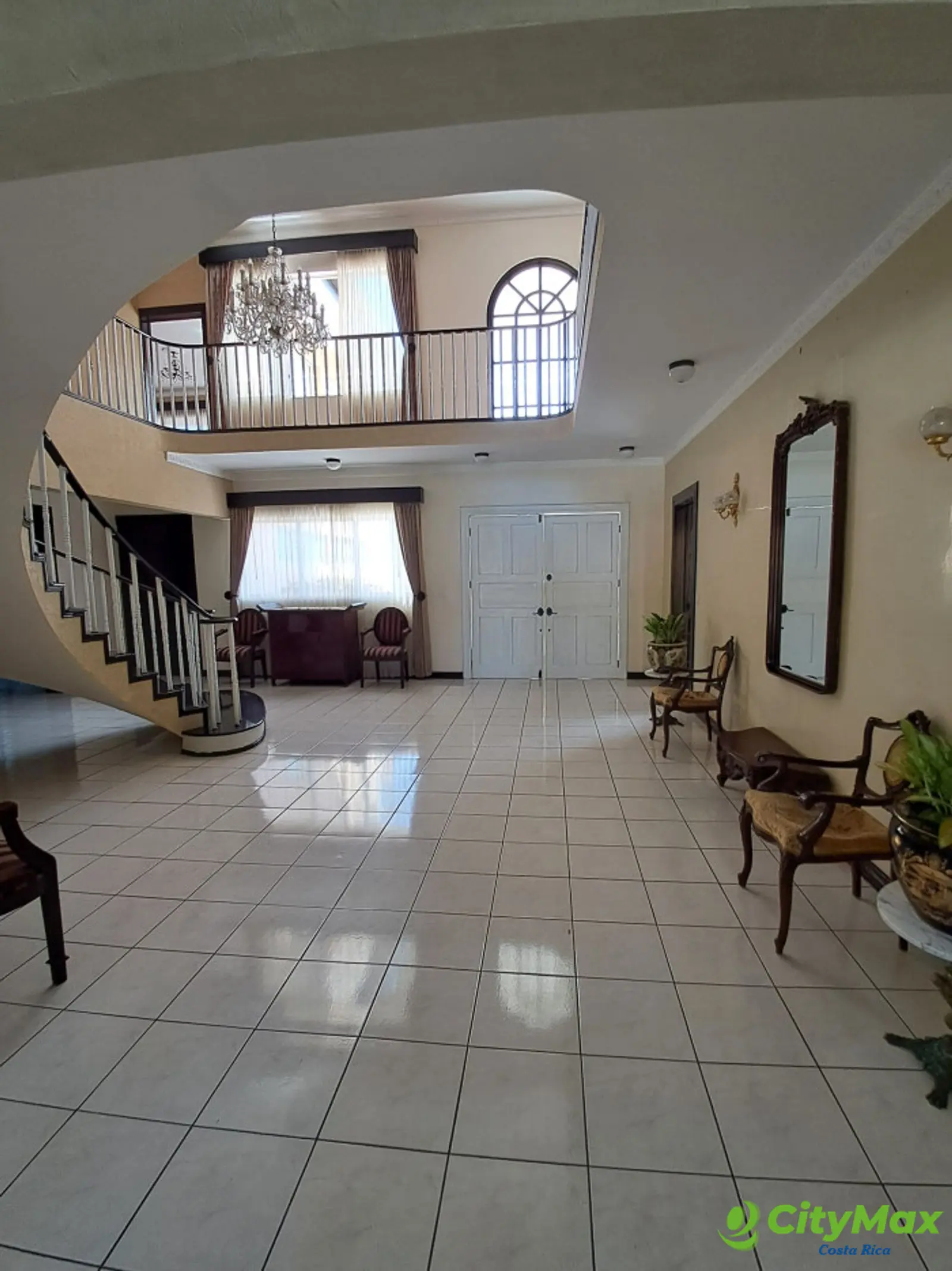 Hermosa casa quinta en venta en ciudad colón - foto 11