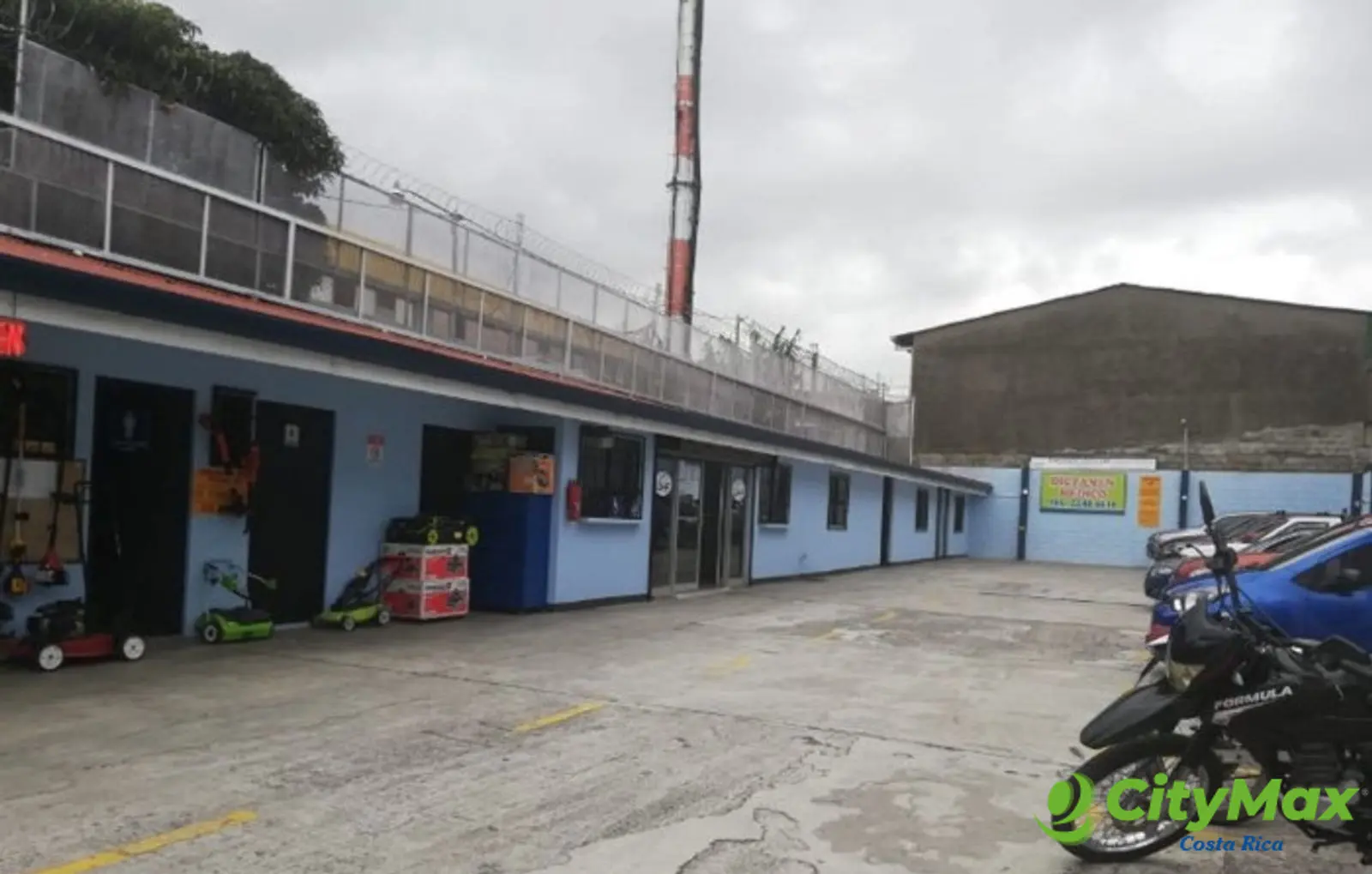 Amplio Local Comercial en Venta en la Uruca. - foto 3