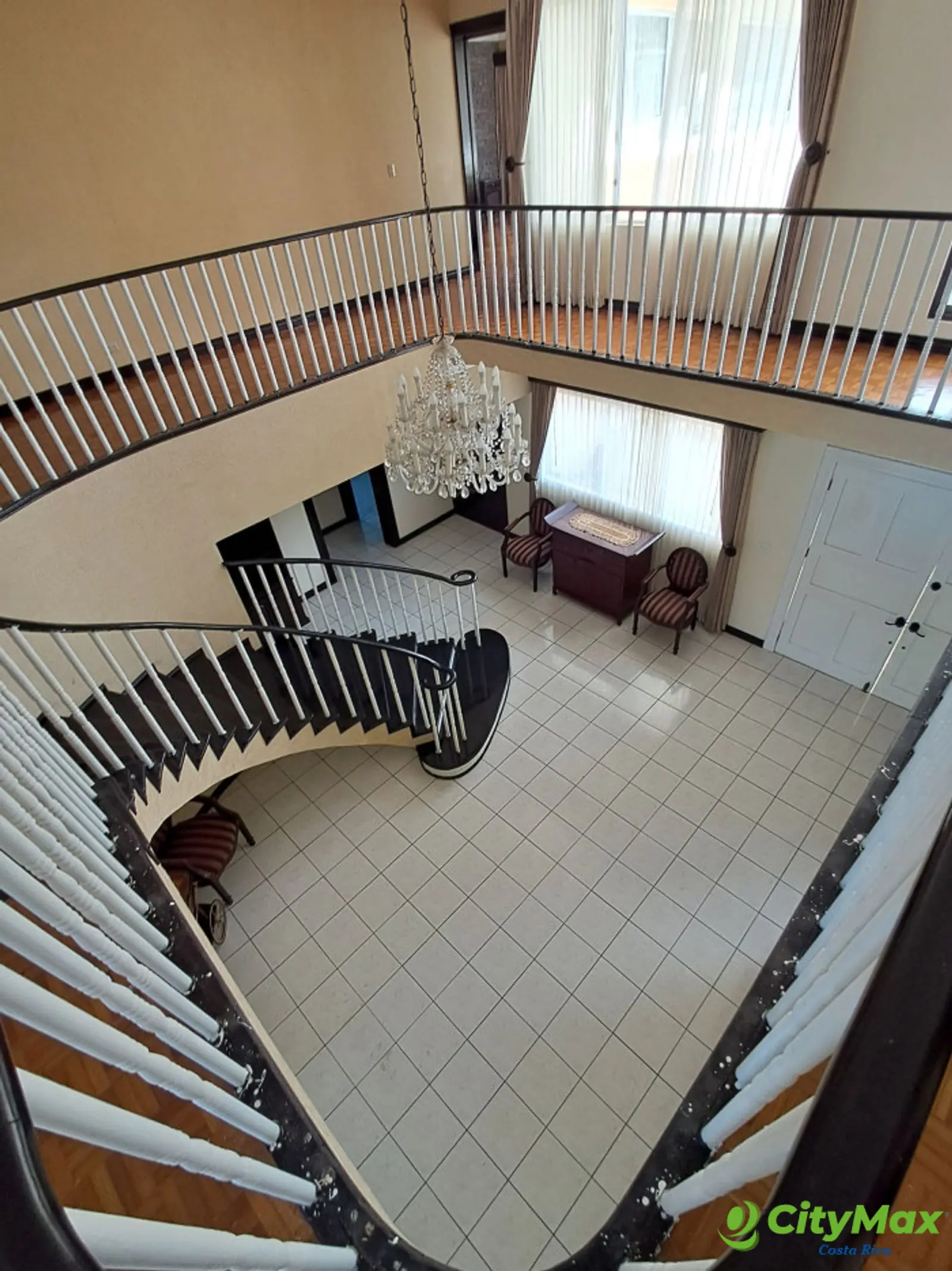 Hermosa casa quinta en venta en ciudad colón - foto 3