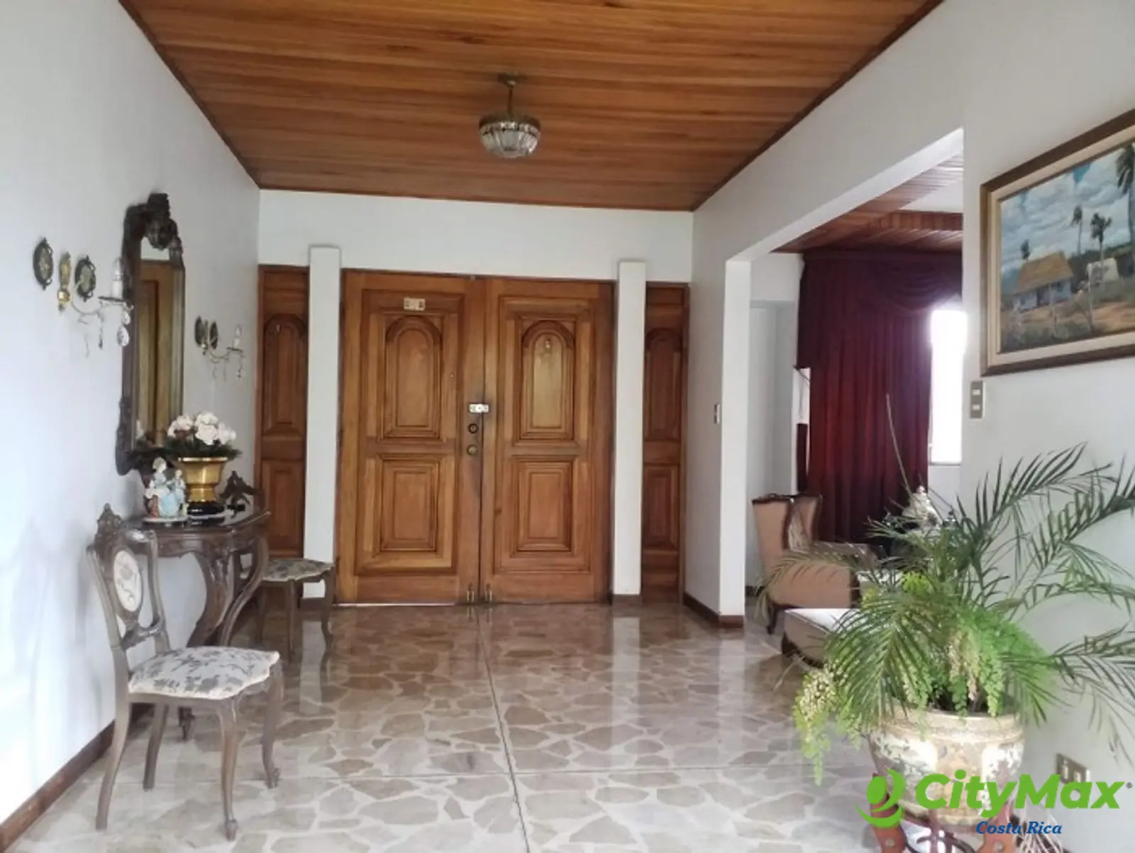 Se vende amplia casa en Rohrmoser San José Costa Rica  - foto 3