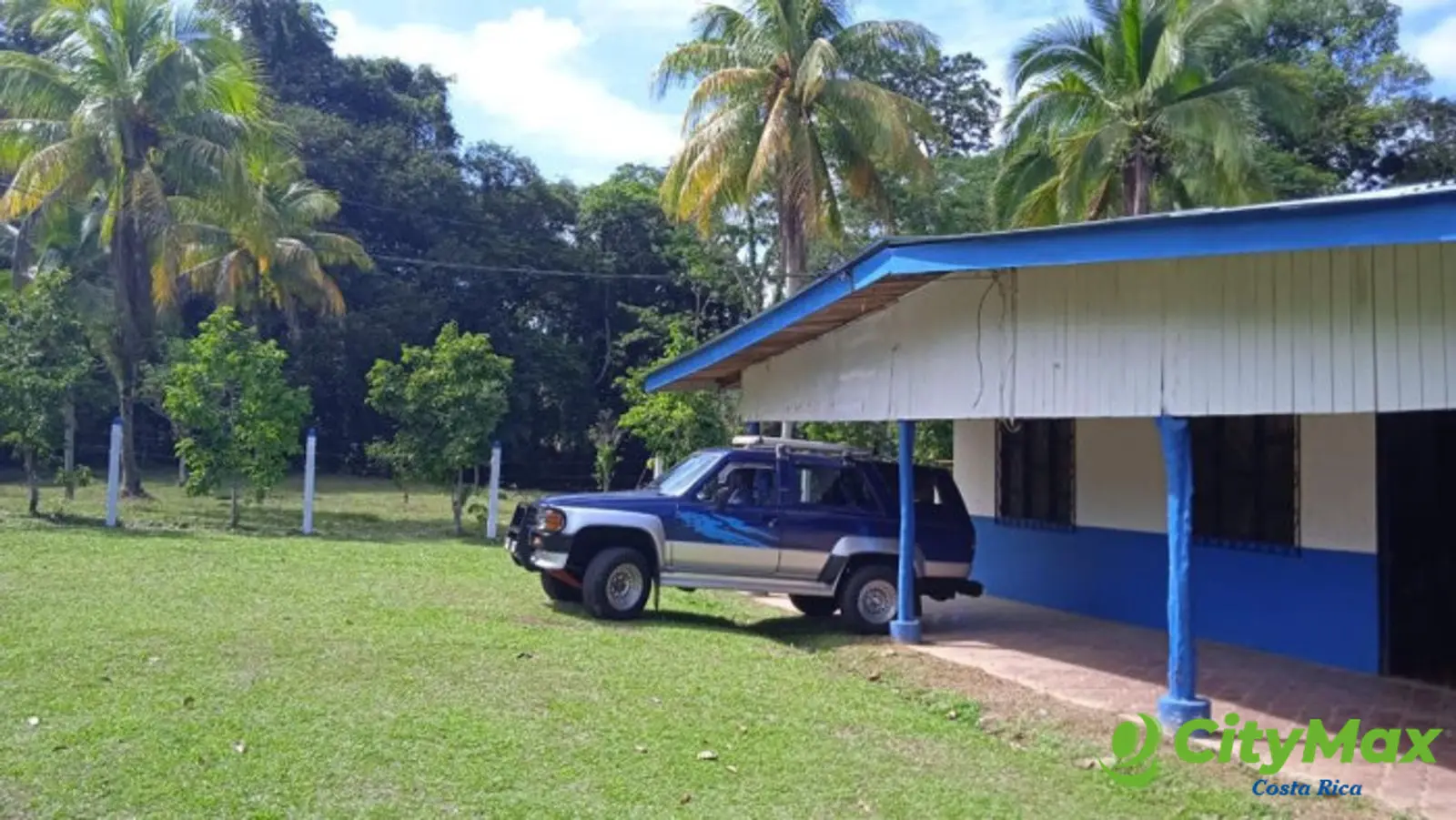 EN VENTA FINCA CON 2 CASAS EN SIQUIRRES LIMÓN - foto 4
