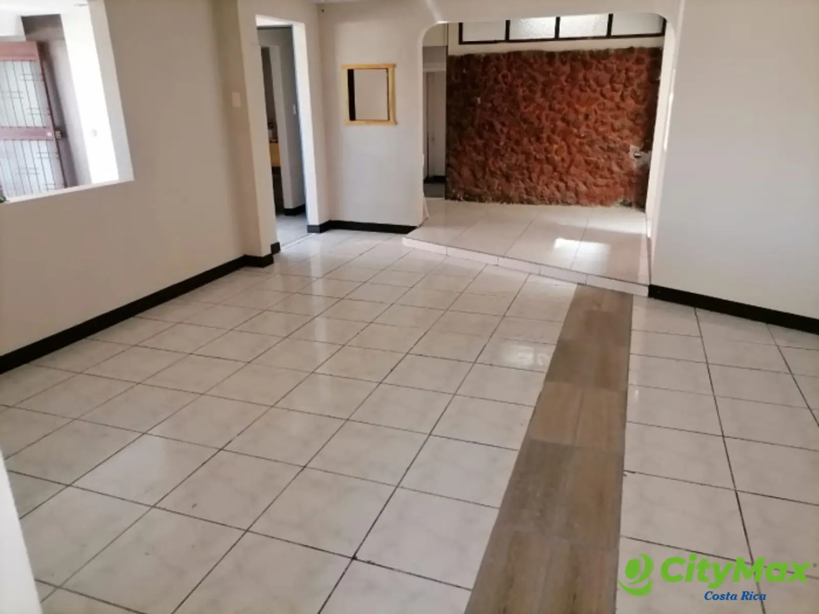 En venta local comercial y Apartamento en Heredia CR - foto 16