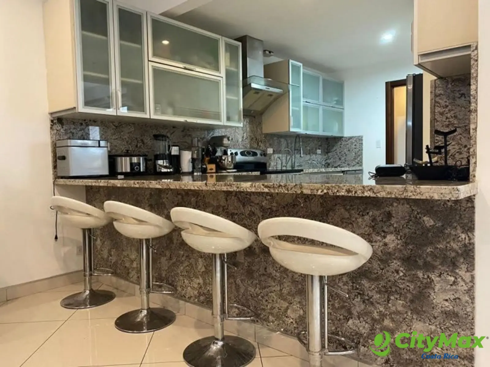 Rento lujosa casa Amueblada en Condominio en Escazú - foto 4