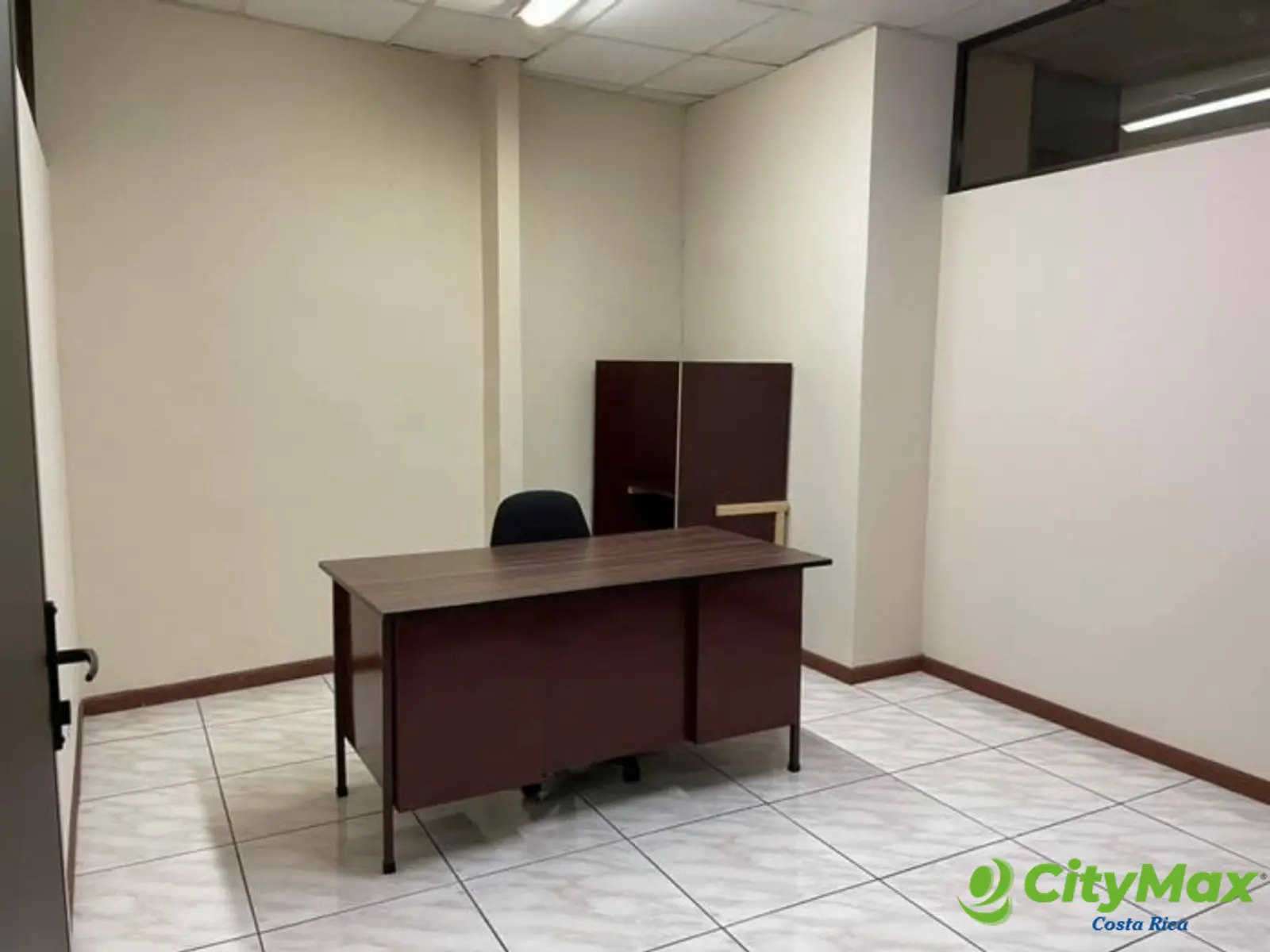 Oficina en Alquiler en Moderno Oficentro en Moravia - foto 17
