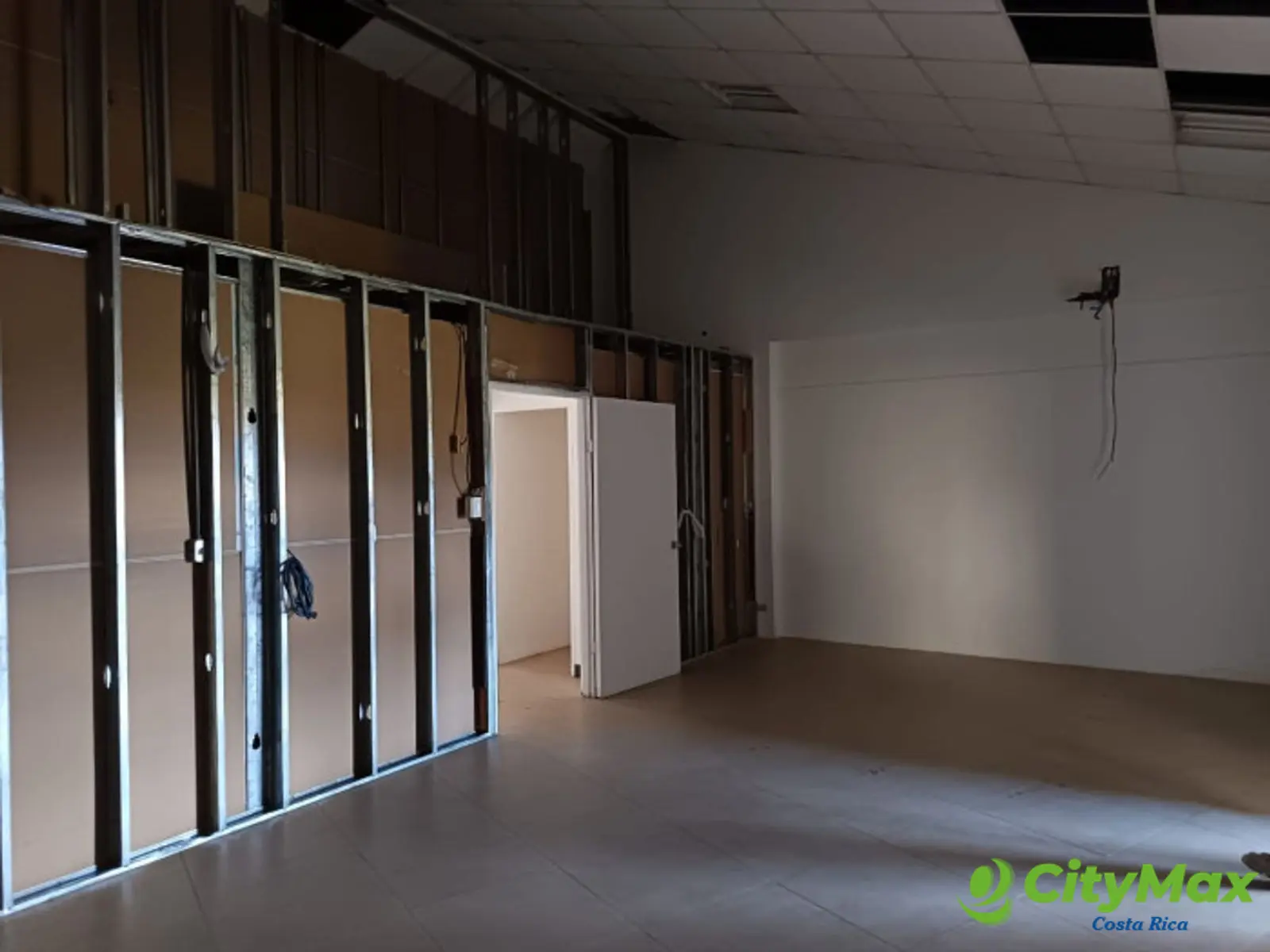Local Comercial en Alquiler en Escazú San Rafael        - foto 7