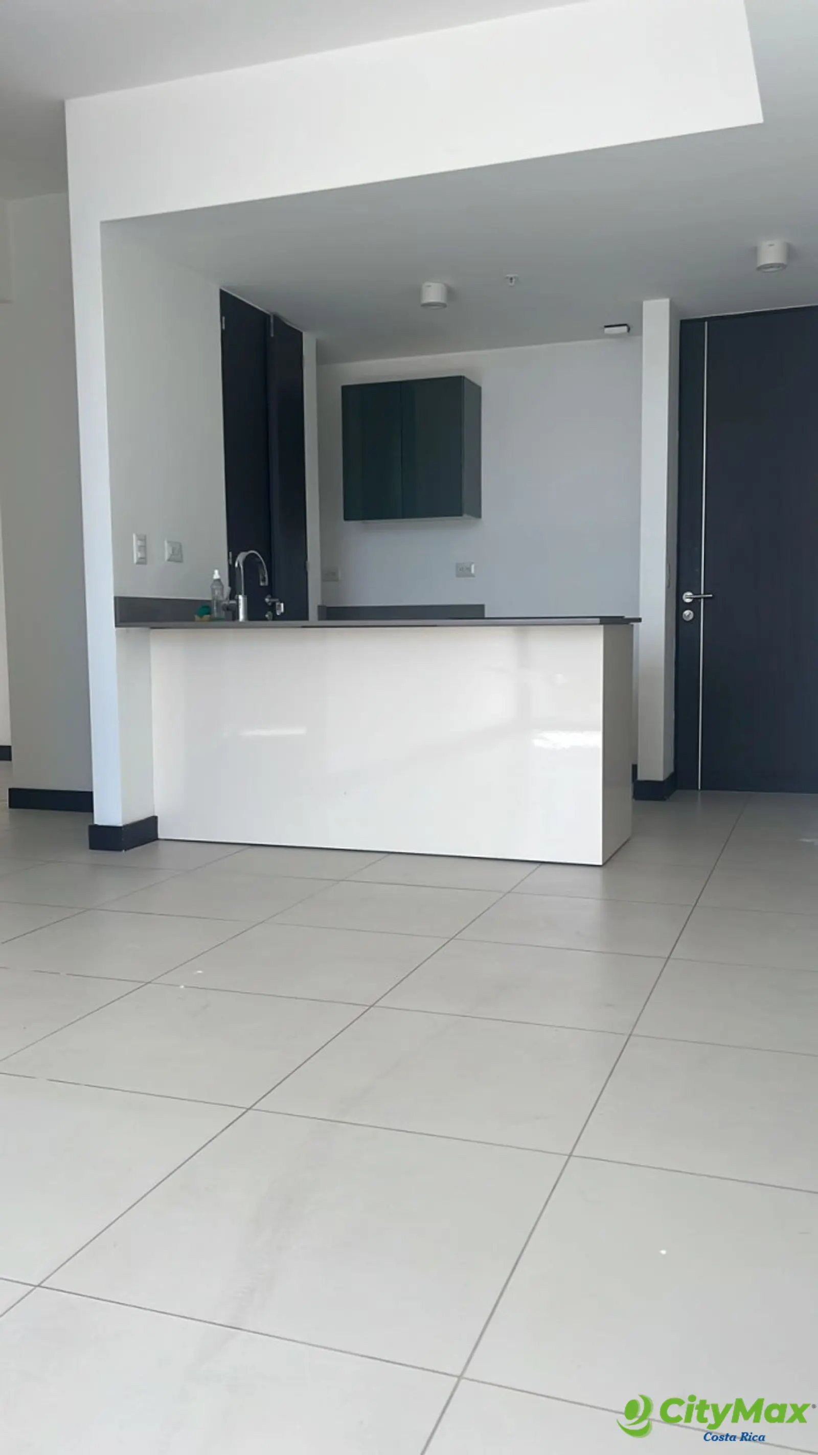 En Venta bello apartamento amueblado en Rorhmoser C.R. - foto 7