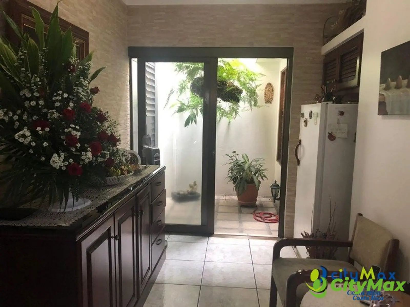 Casa en venta en Alajuela Centro, cercana a Pizza Hut. - foto 3
