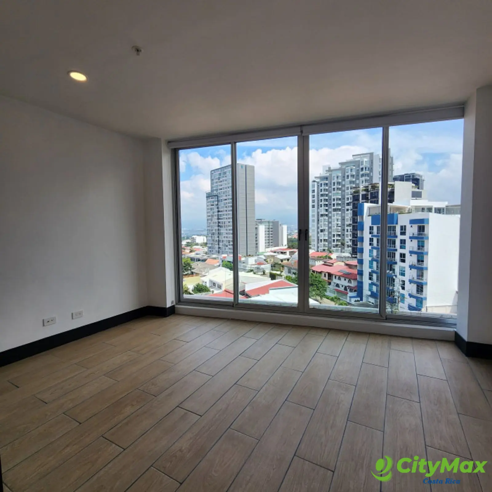 Apartamento en Alquiler en Torre en la Uruca San José - foto 2