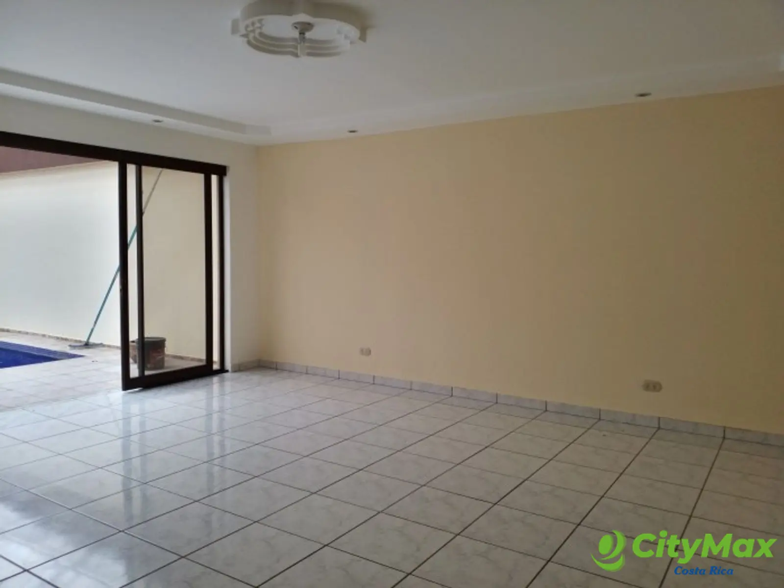 Hermosa Casa en Venta Urbanizacion La Trinidad Alajuela - foto 5