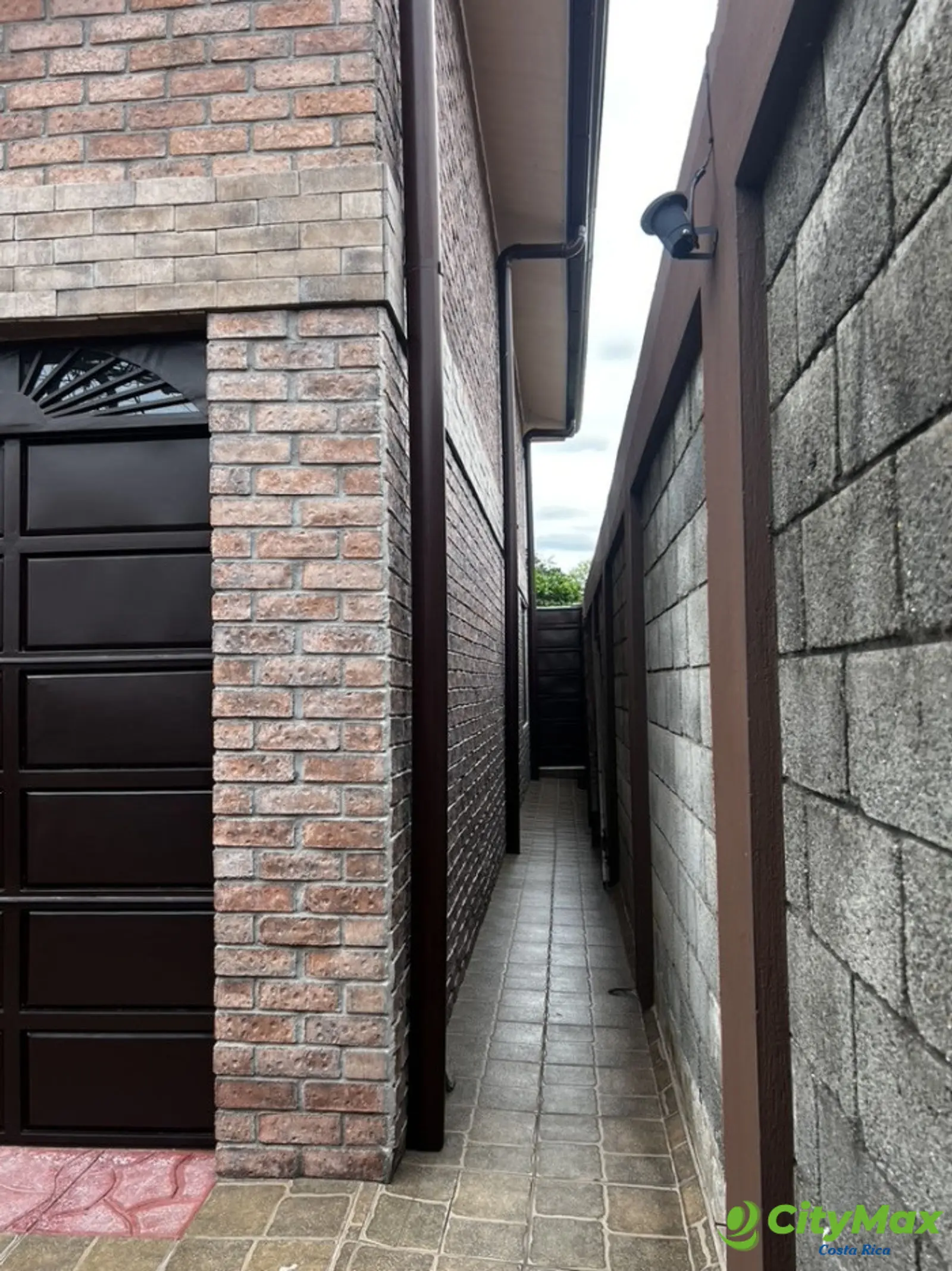 Hermosa casa esquinera en Venta en San Rafael Abajo - foto 8