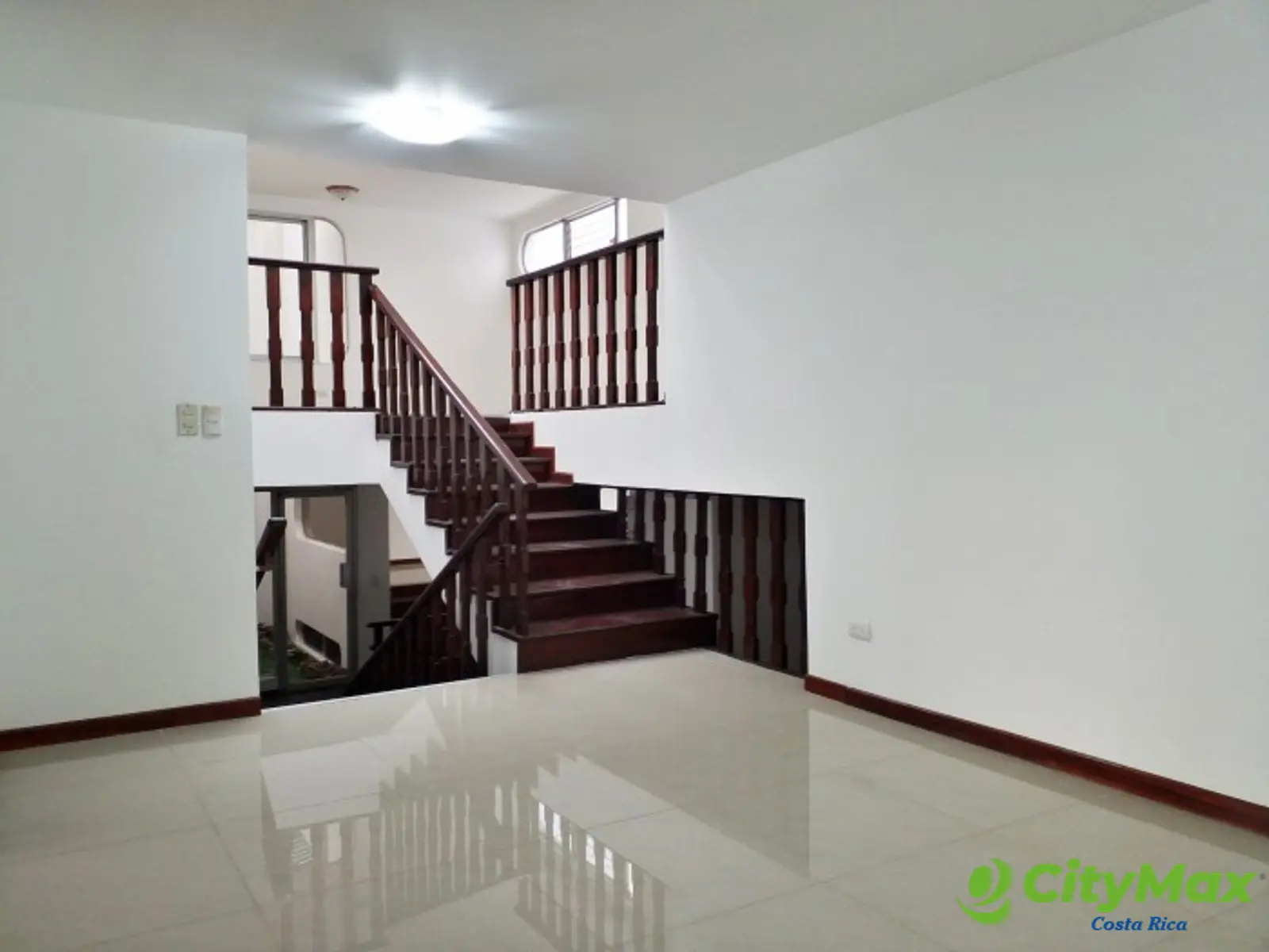 Casa en venta en Rohrmoser San José CR con piscina - foto 10