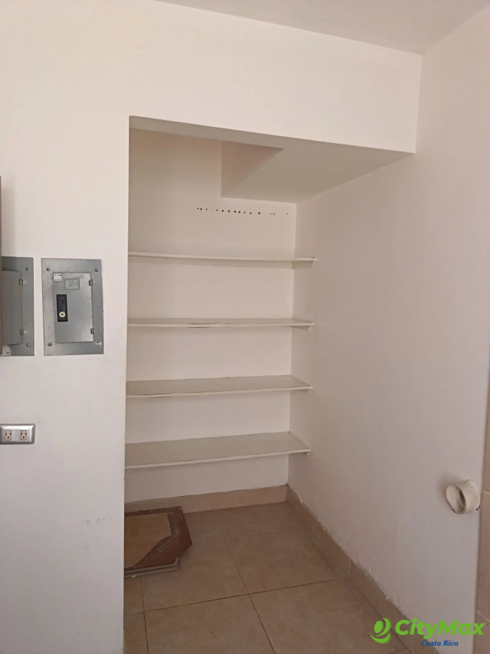 Hermosa Casa en Venta en San Rafael de Escazú San José. - foto 20