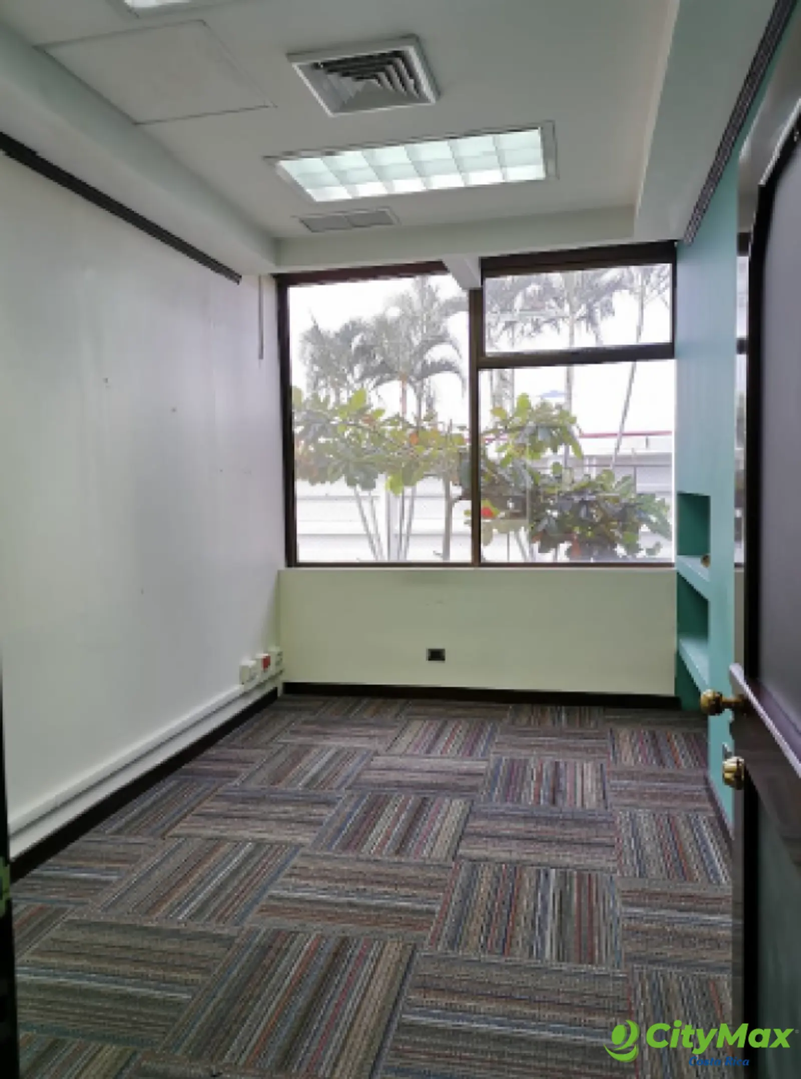 Oficinas en Alquiler con 1,056 m² en Barreal Heredia - foto 28