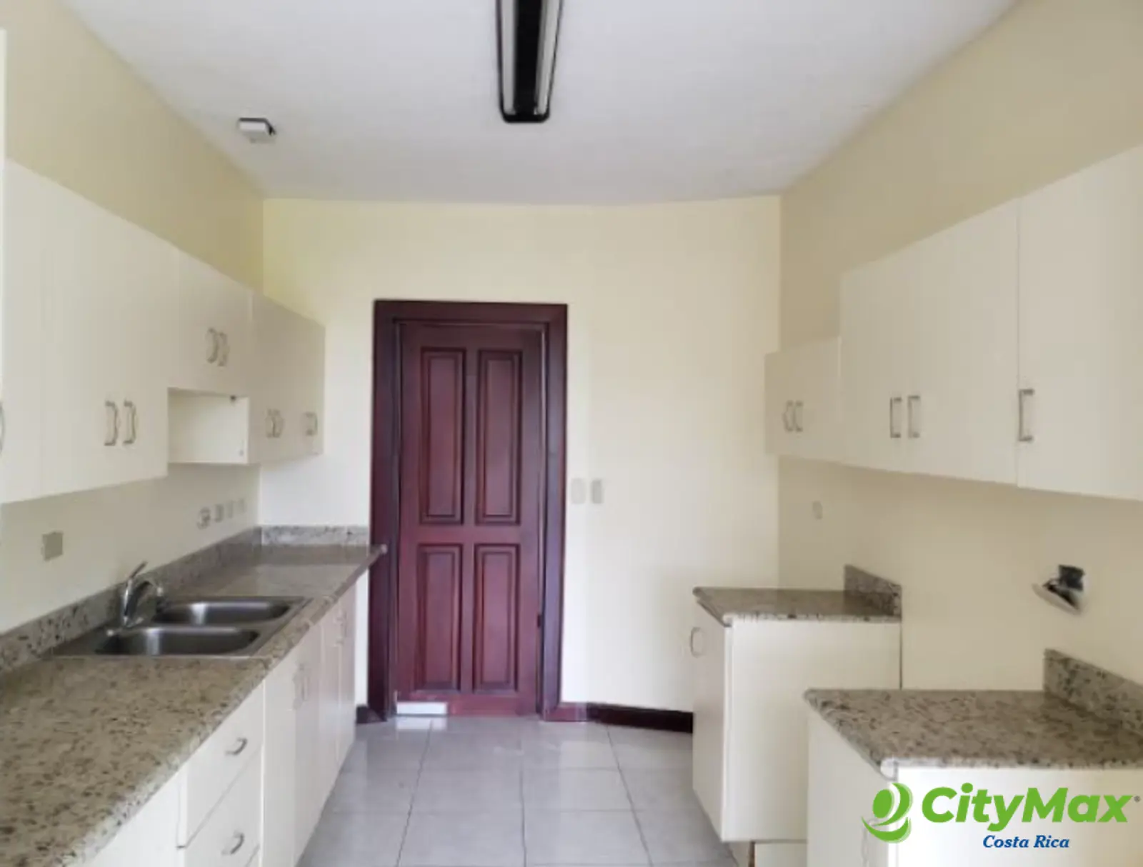 Apartamento en venta en condominio San Rafael de Escazú - foto 2