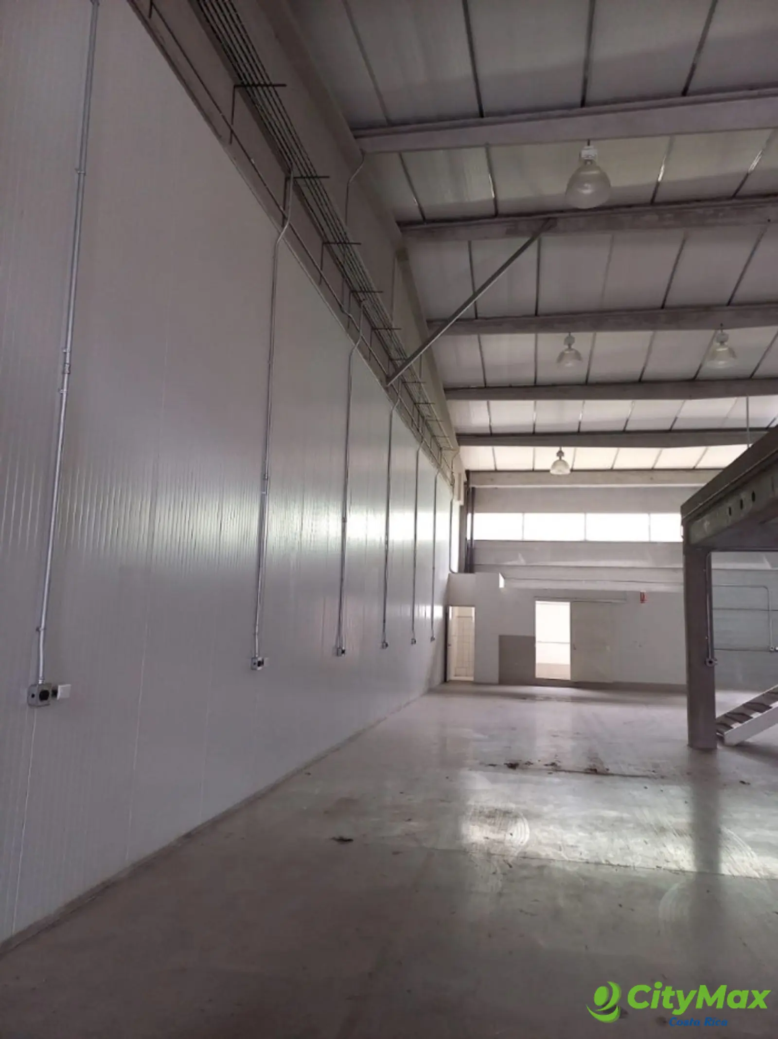 Bodega en alquiler en San Rafael Alajuela de 412m2 - foto 9