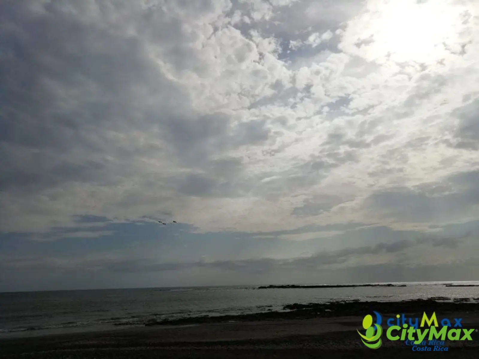 Venta Terreno en Playa Lagarto Guanacaste vista al mar - foto 2