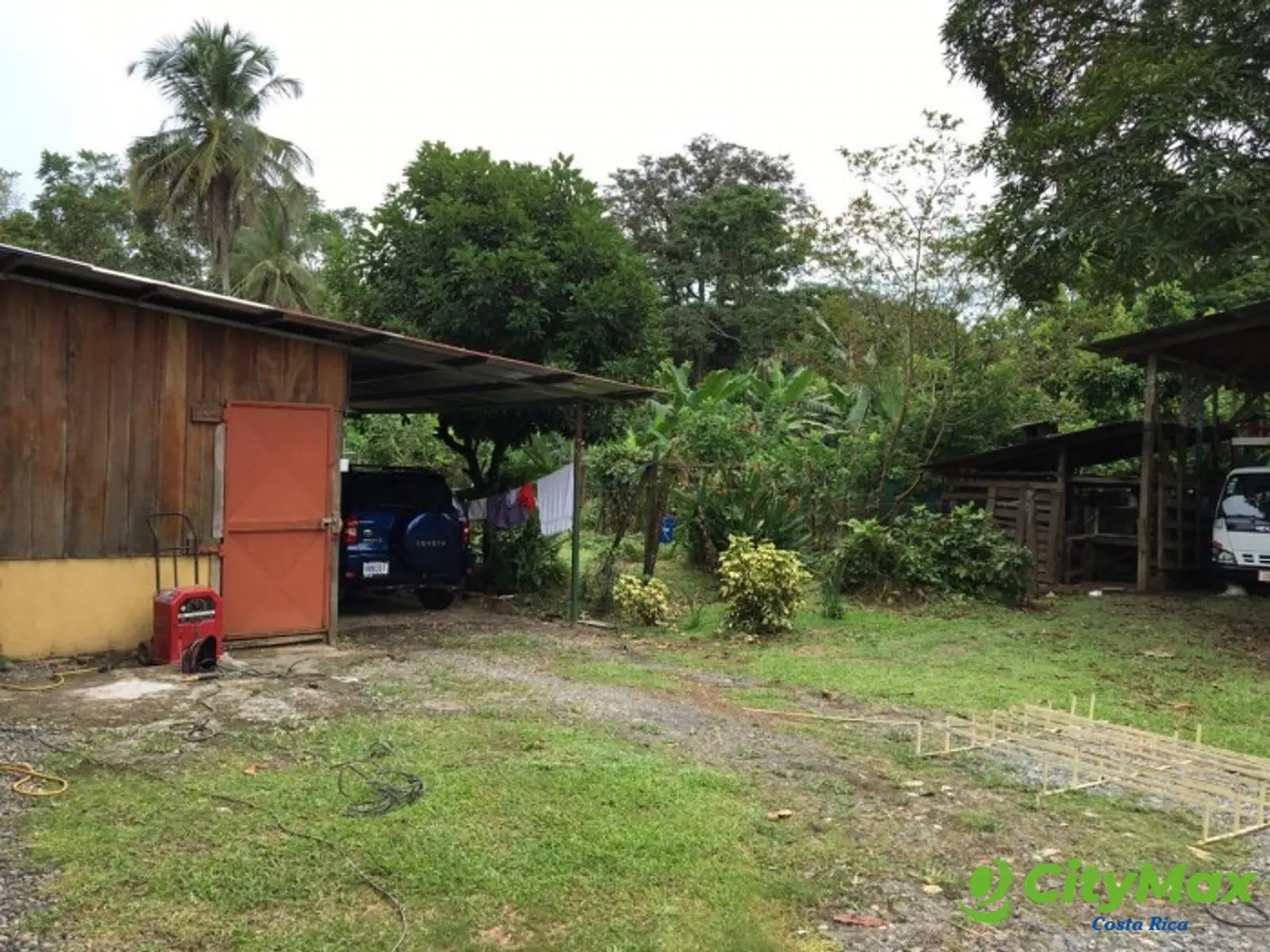 Gran Propiedad en Pocora Limón Ideal para Inversión - foto 4