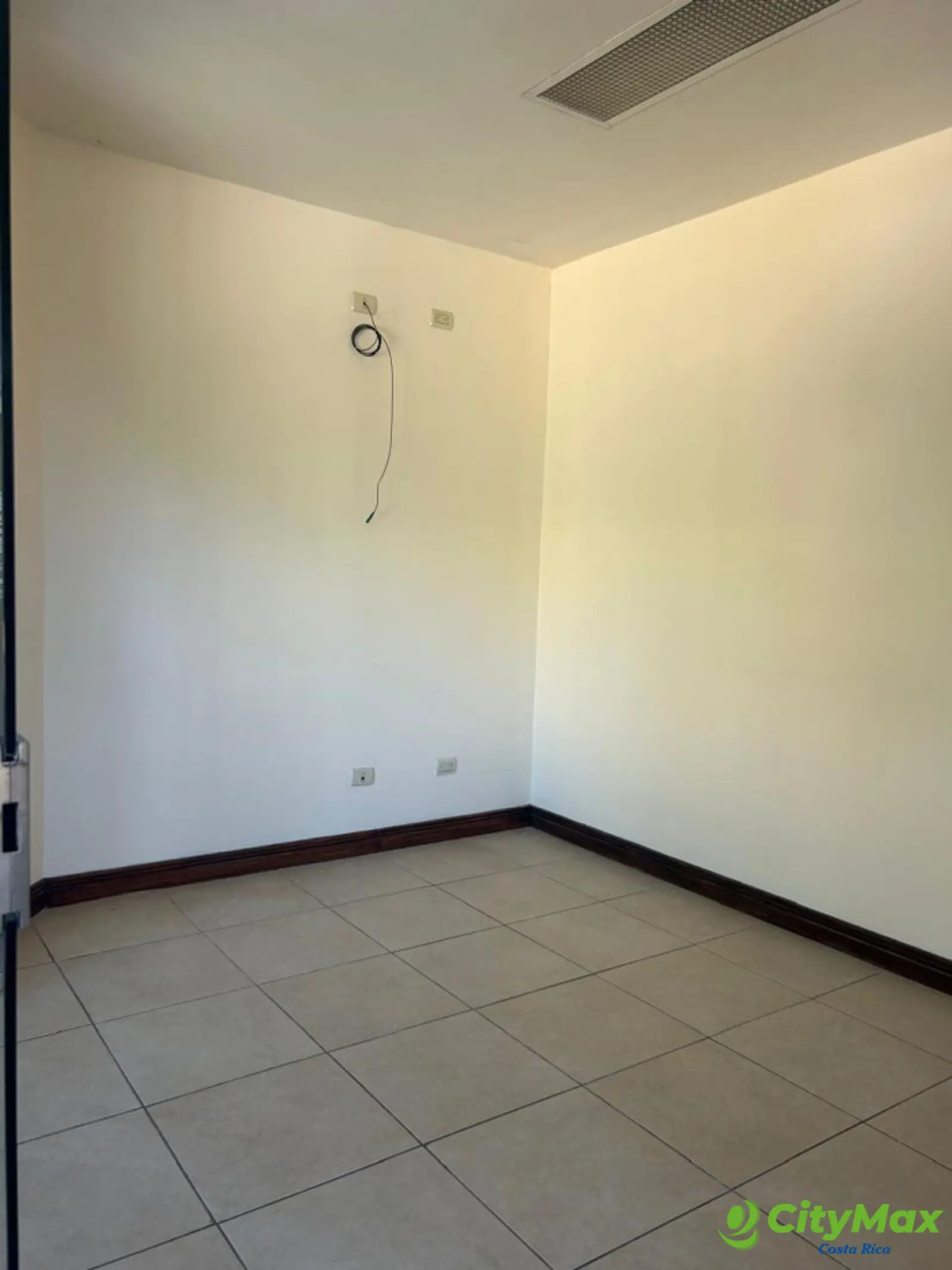 Se alquila local comercial en Centro Medico, Belén - foto 4