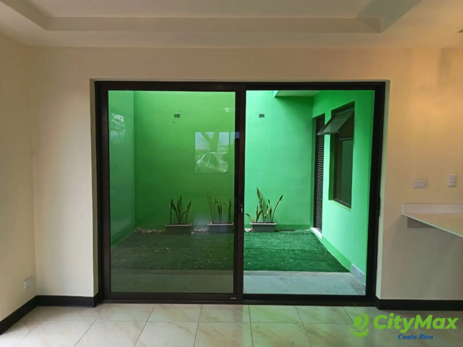 Alquiler de amplia y centrica casa en Escazú, San José - foto 9