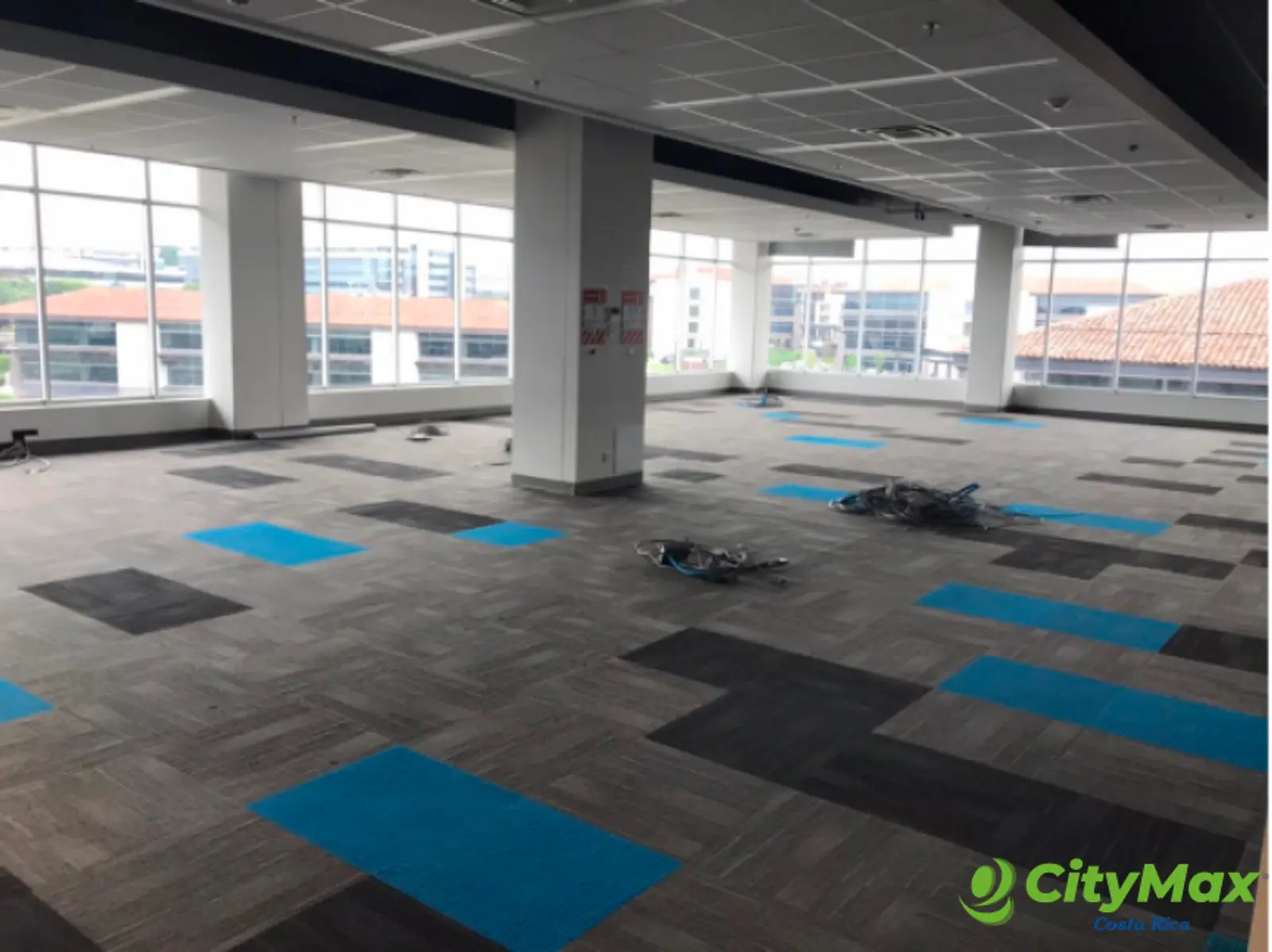 Amplia Oficina En Alquiler de 1650m² en Belén SJO - foto 2