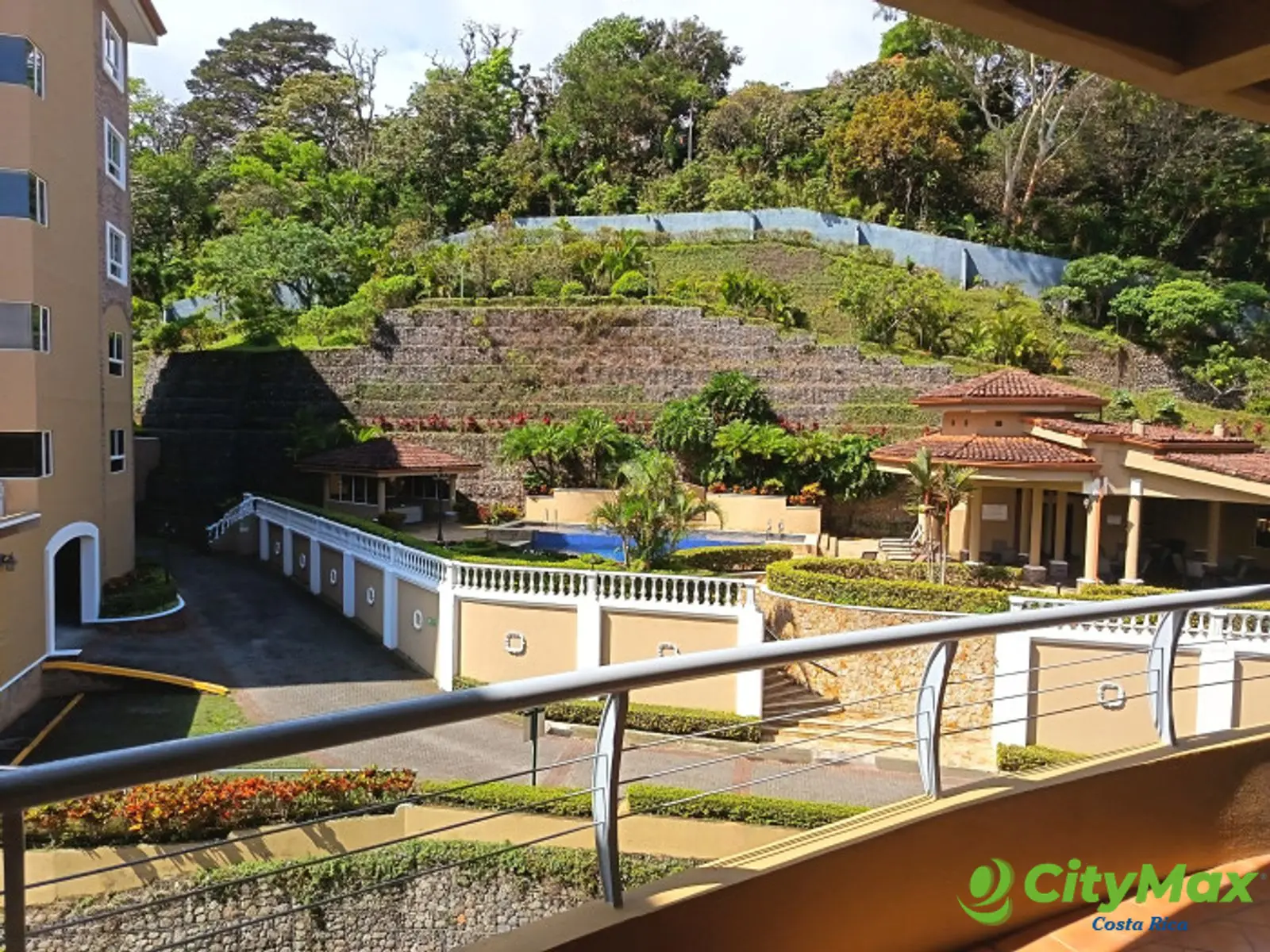 Hermosa Casa en Venta en San Rafael de Escazú San José. - foto 4
