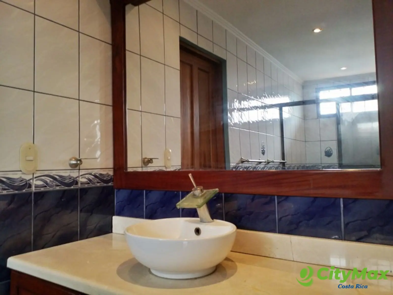 Hermosa Casa en Venta Urbanizacion La Trinidad Alajuela - foto 8