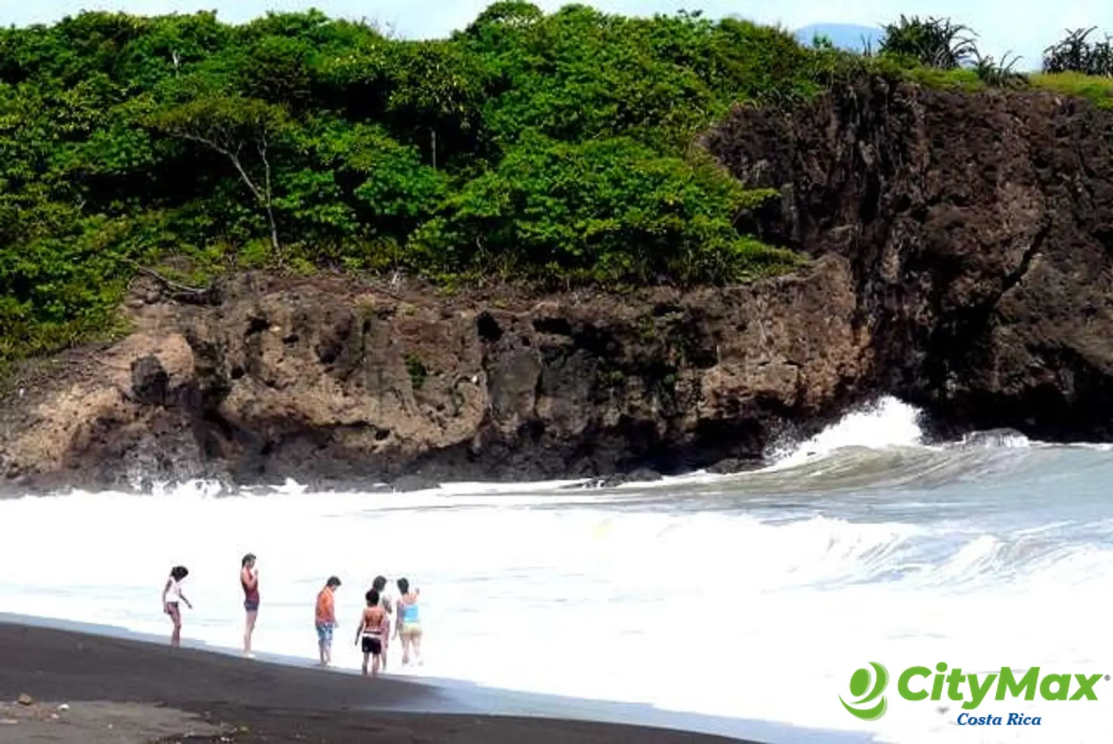 Terreno Frente al Mar en Playa Bajamar, Puntarenas. - foto 2