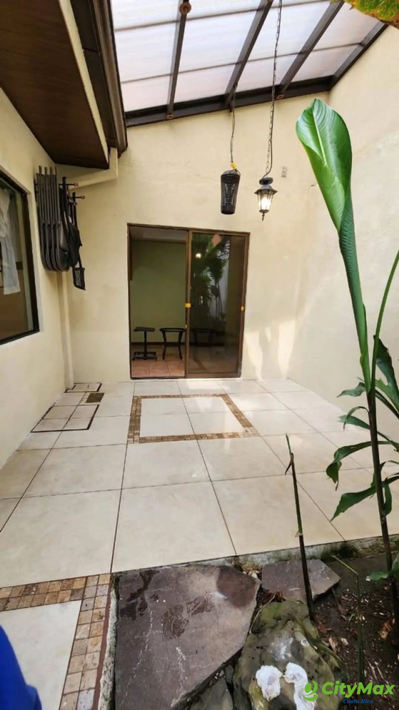 Espectacular Casa en Venta en Mercedes Norte de Heredia - foto 9