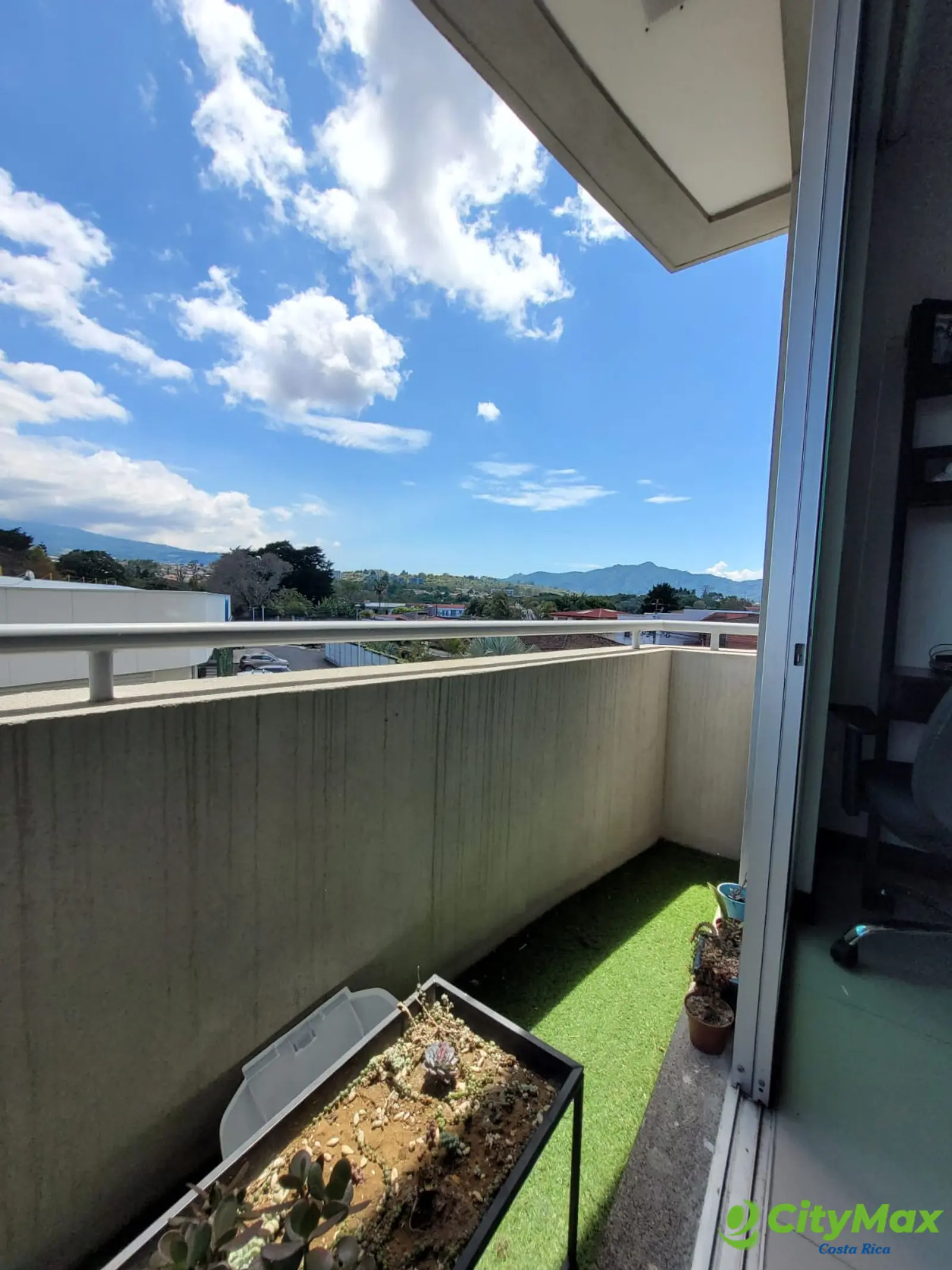 Apartamento en Venta en Torre en Granadilla Curridabat - foto 11