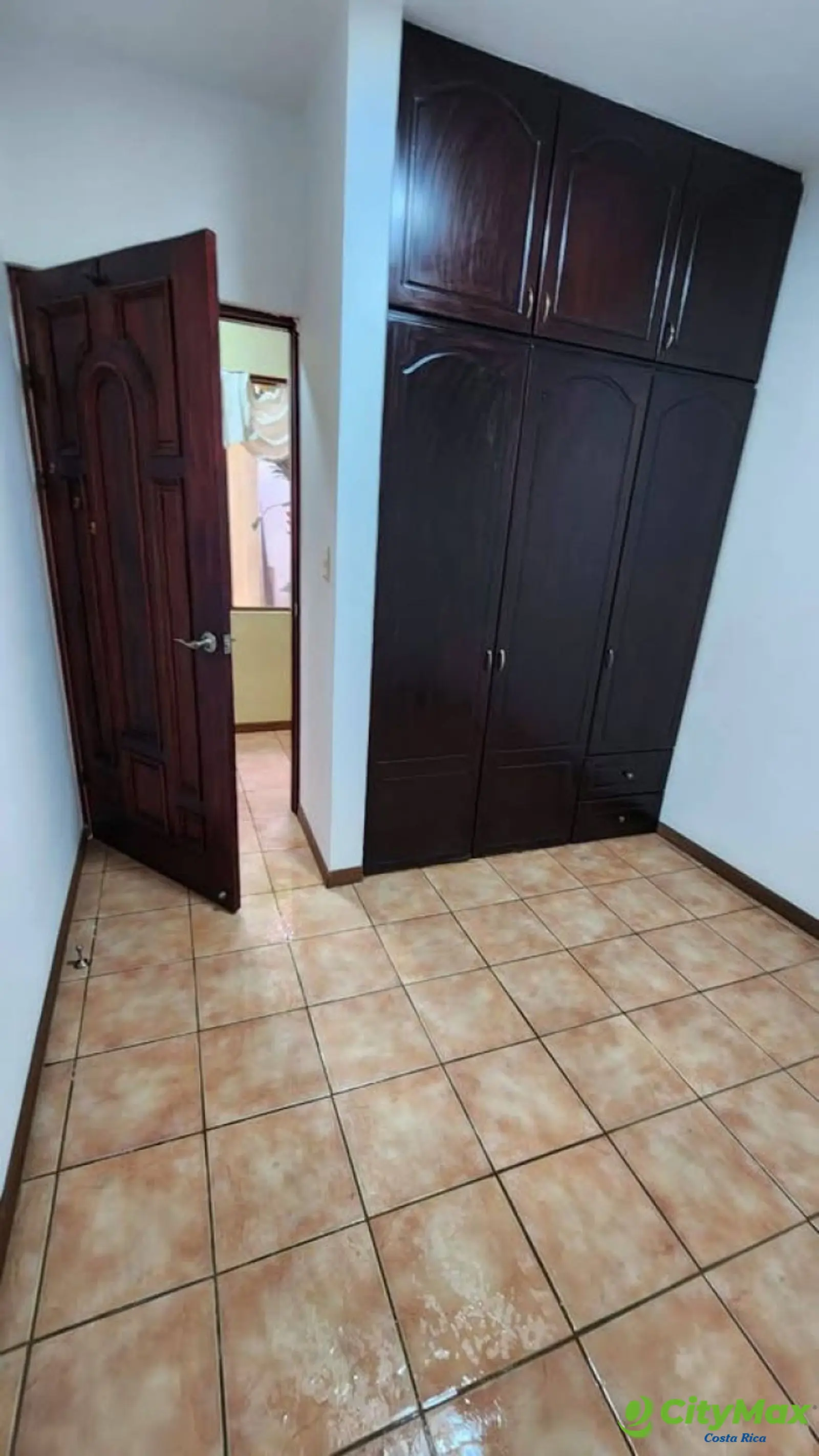 Espectacular Casa en Venta en Mercedes Norte de Heredia - foto 7