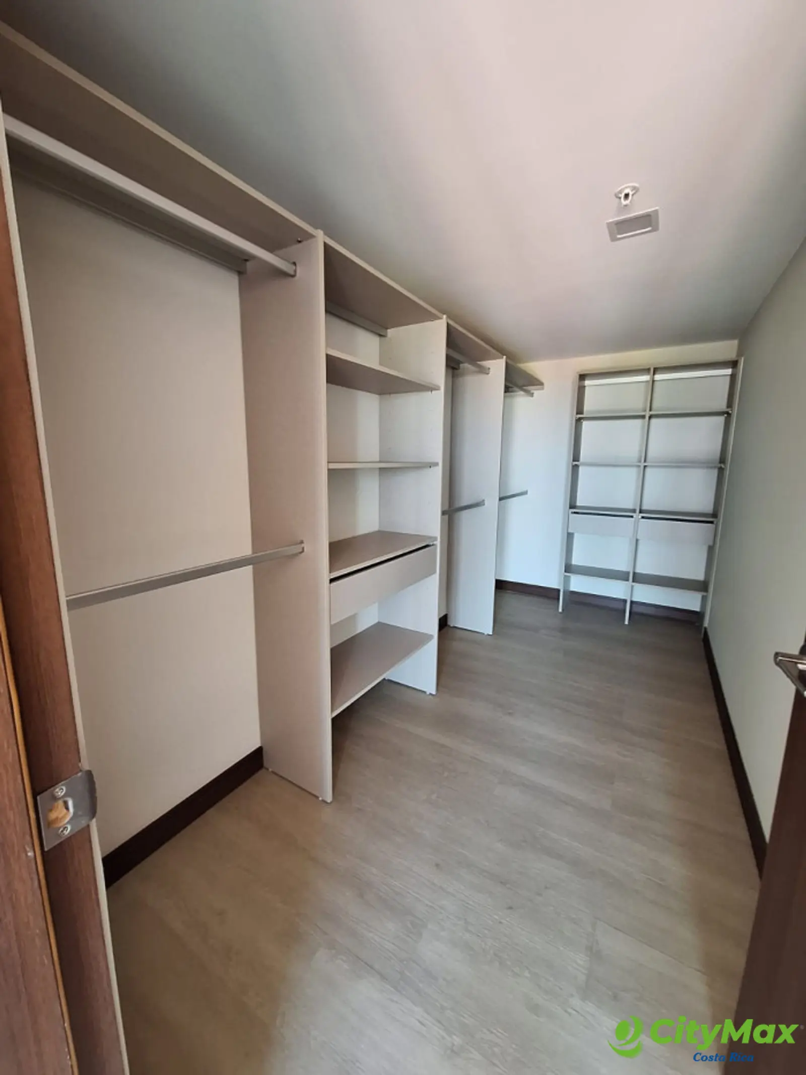 Apartamento en Renta en Condominio en la Uruca San José - foto 16
