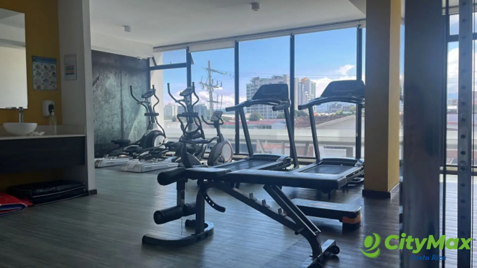 En Venta bello apartamento amueblado en Rorhmoser C.R. - foto 2