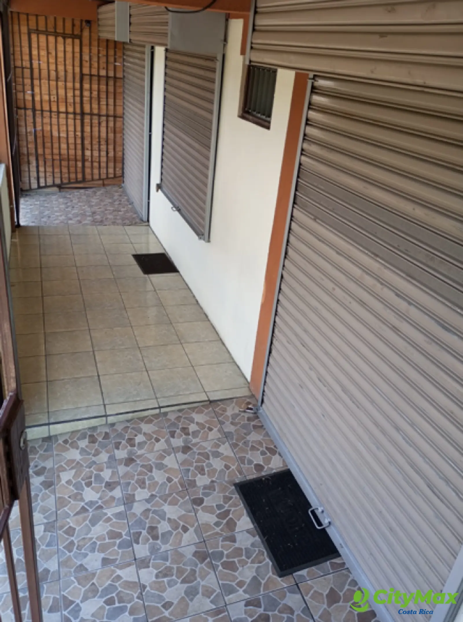Edificio Comercial En Venta, San Pablo de Heredia - Locales Comerciales