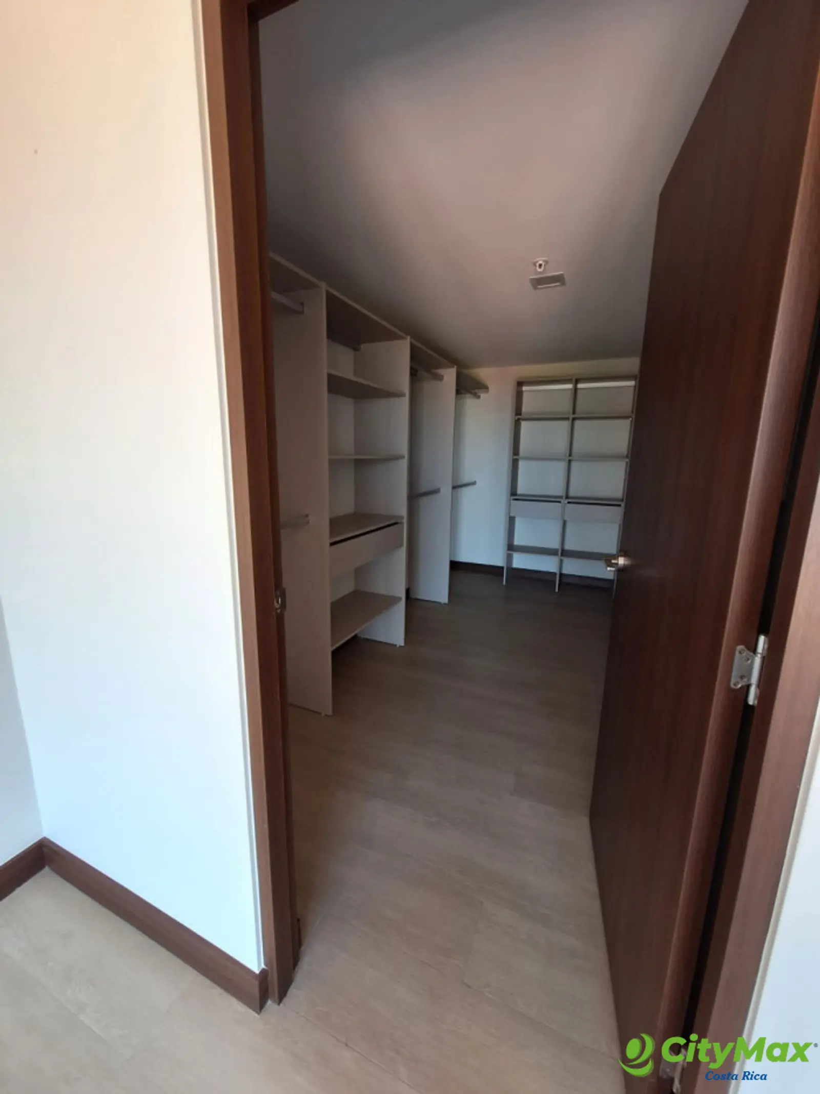 Apartamento en Renta en Condominio en la Uruca San José - foto 6