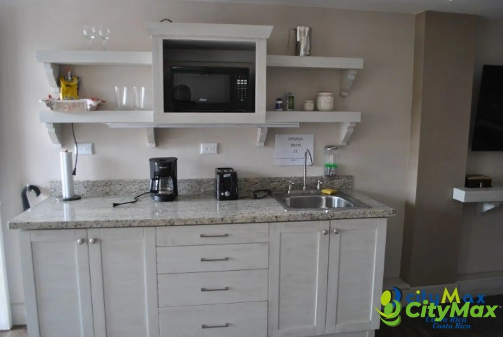 Edificio en Venta Locales y Apartamentos en Alajuela - foto 3
