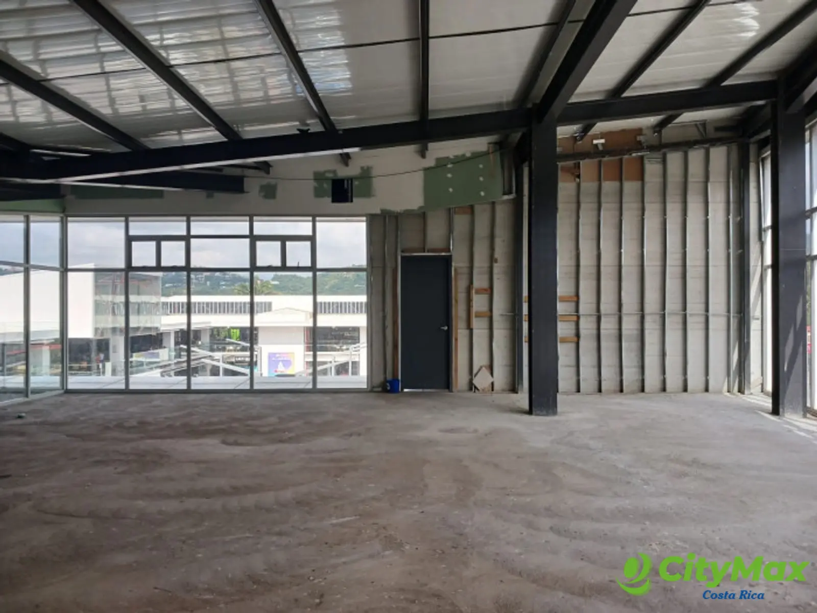 Renta de Oficina 690m2 Comercial, Santa Ana, San José. - foto 3
